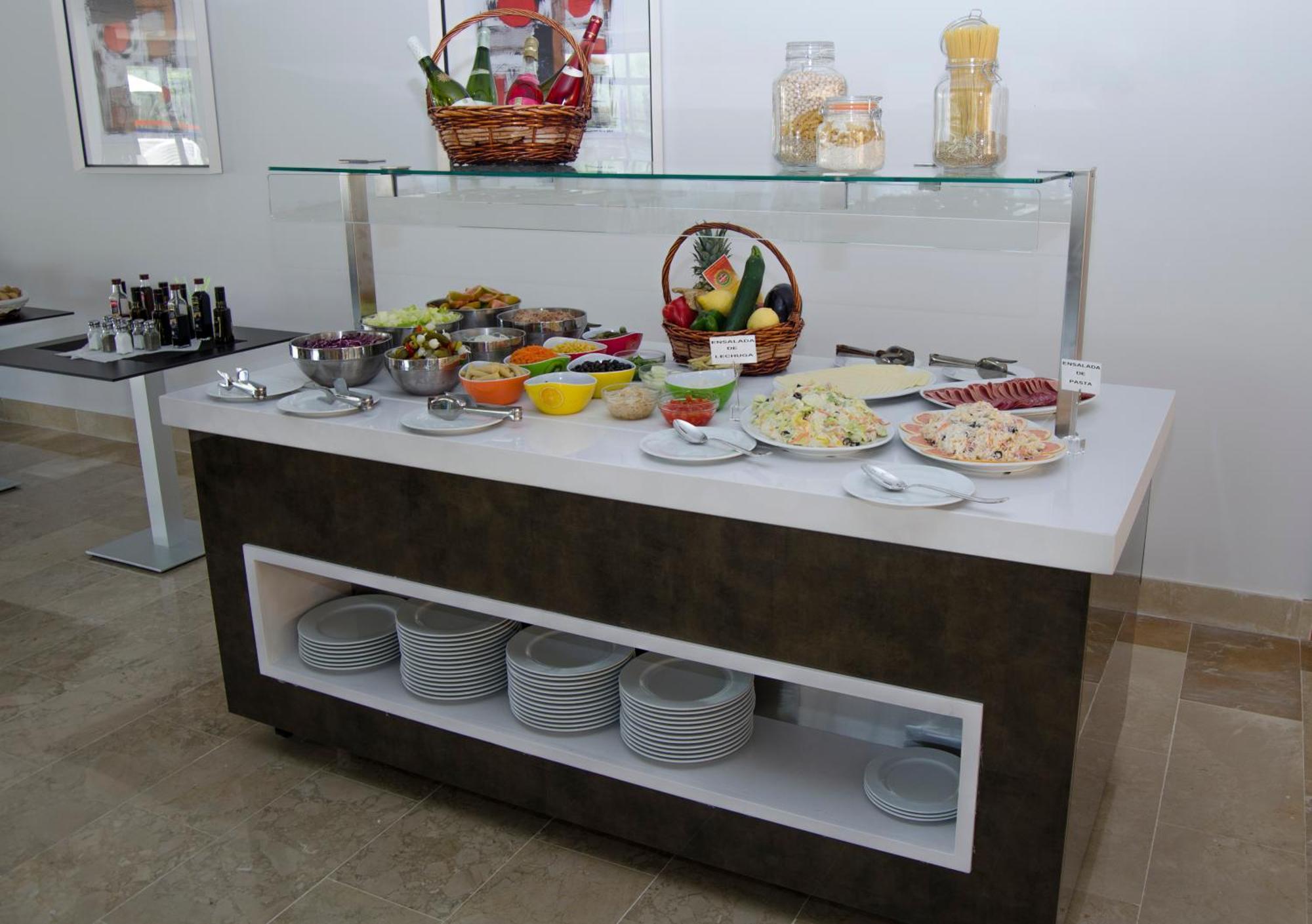 Hotel Adaria