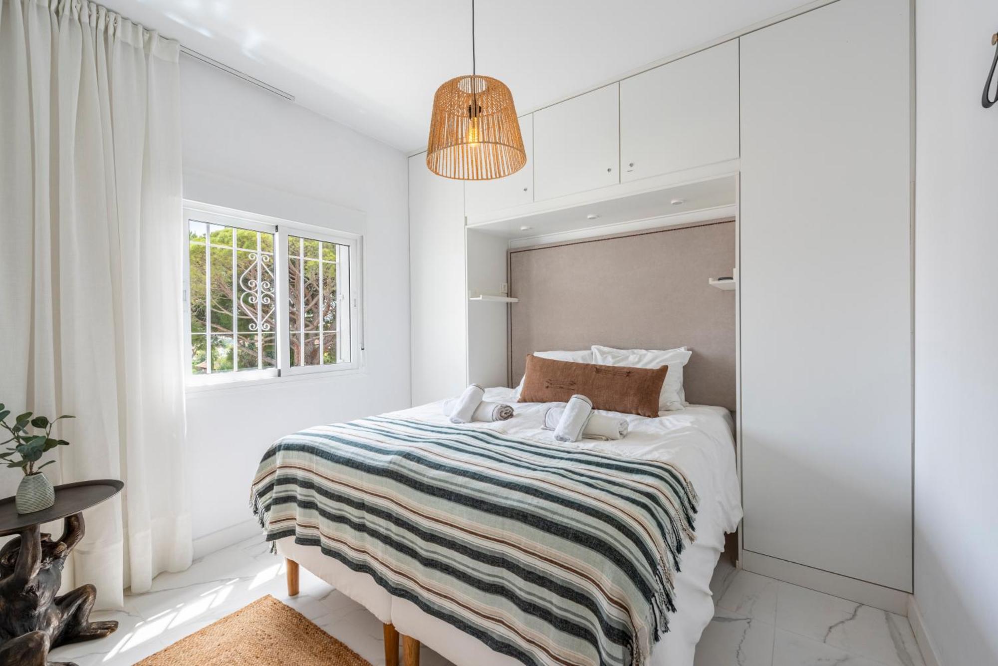 Azahara 2, Contemporary Scandinavian Style Open Plan With 2 Terraces