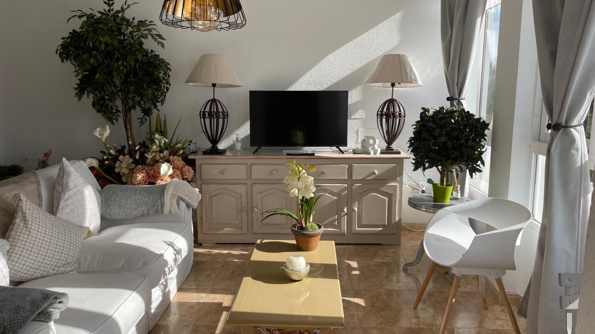 Precioso Apartamento Con Vista Al Mar De 2