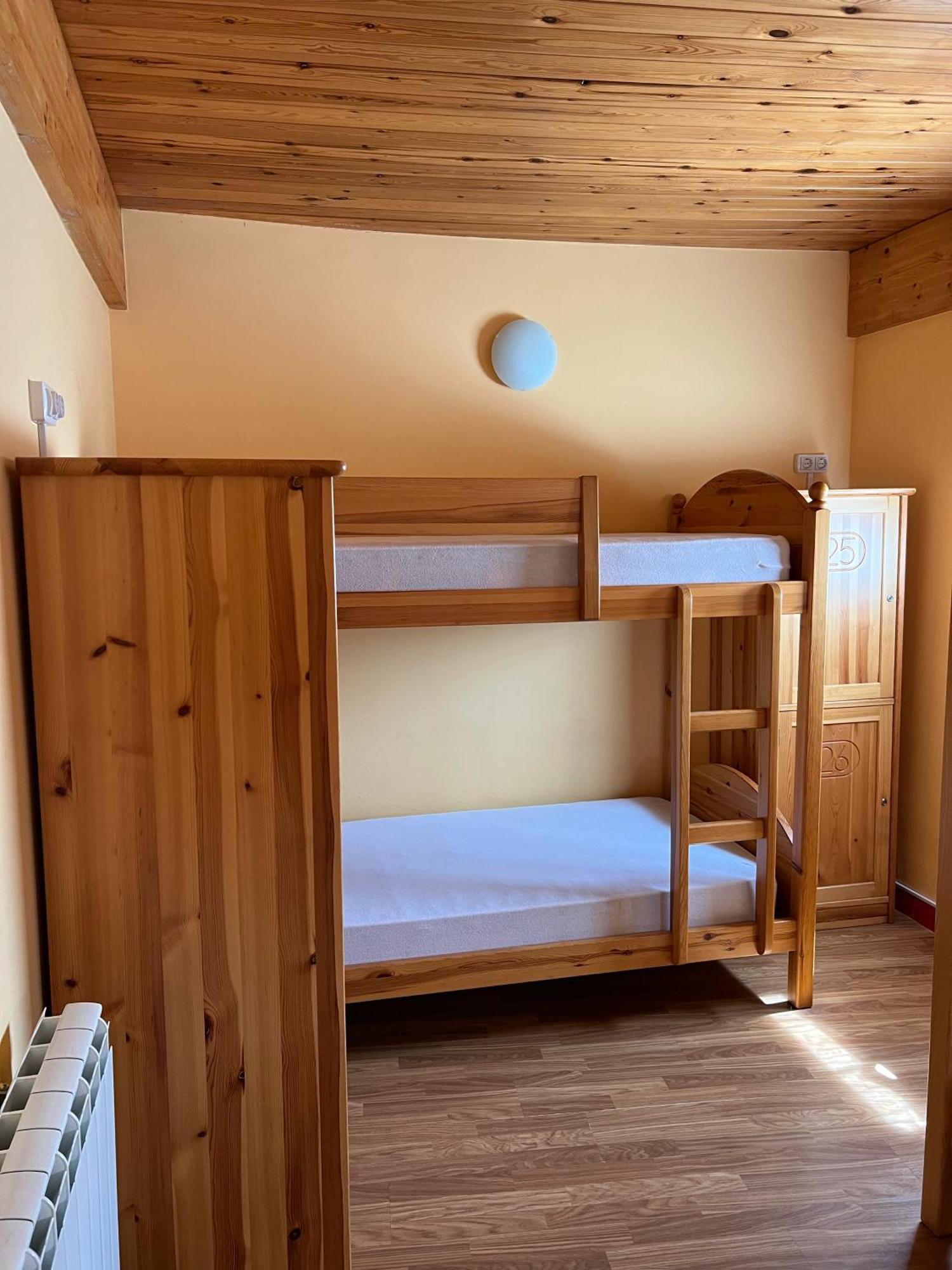 Hostal El Pajar De Agés - Exclusivo Peregrinos Ages