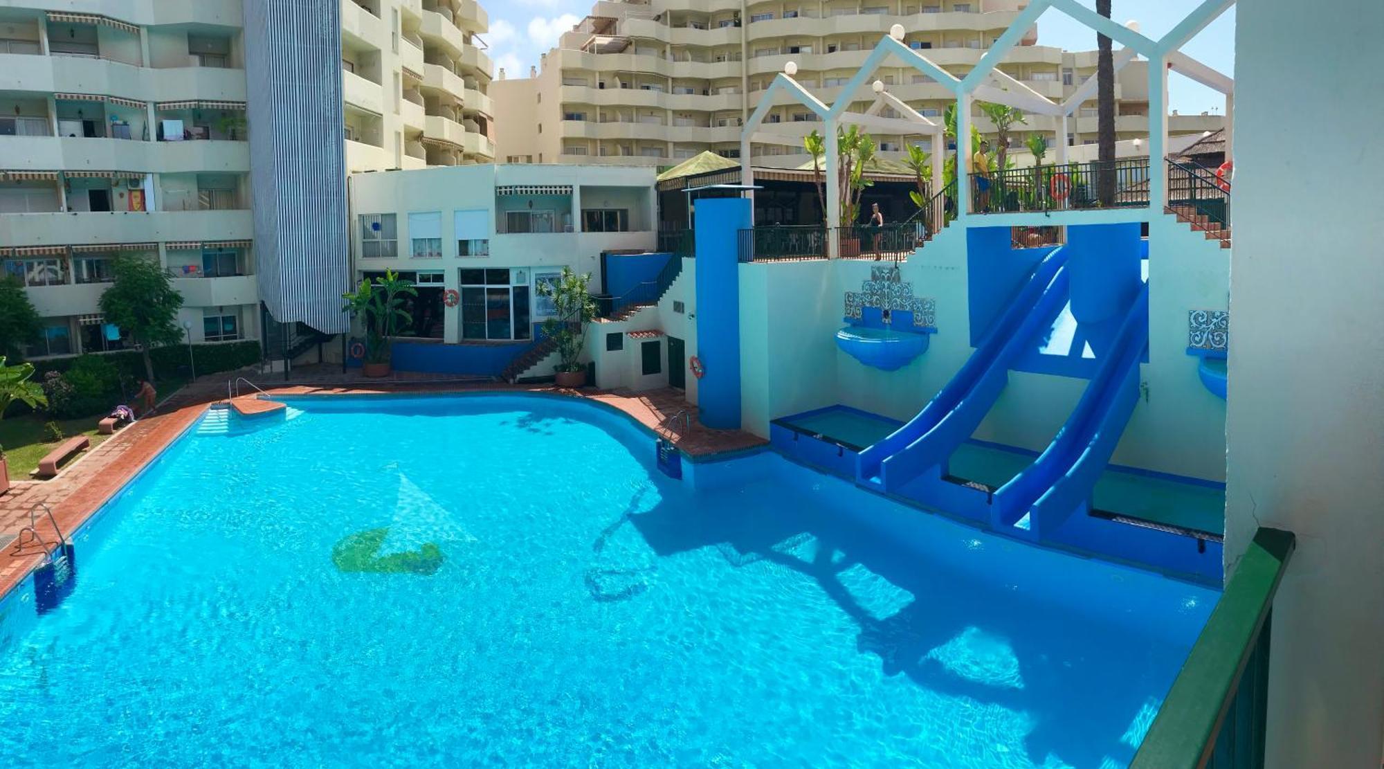 Benal Ii, Estudio Con Parque Acuatico Y Vistas Al Mar. Benalmadena
