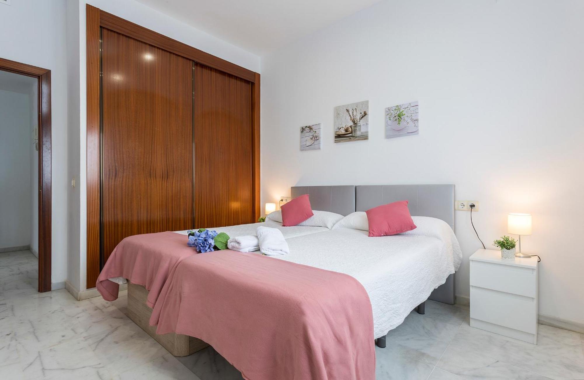 Apartment Acceso Sevilla Piscina Moderno Parking Gratis *