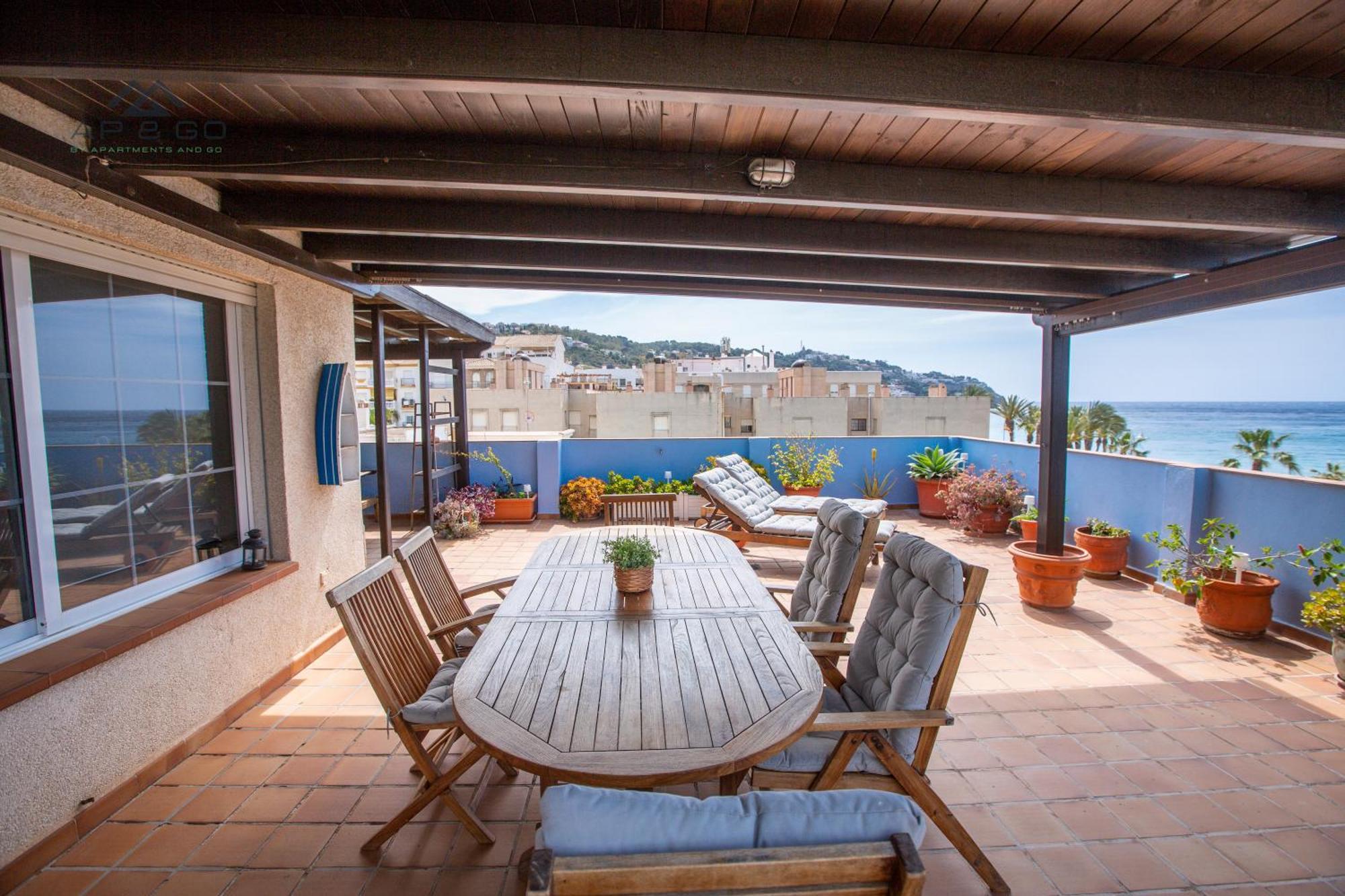 Duplex Beachfront Andres Segovia La Herradura (Granada)