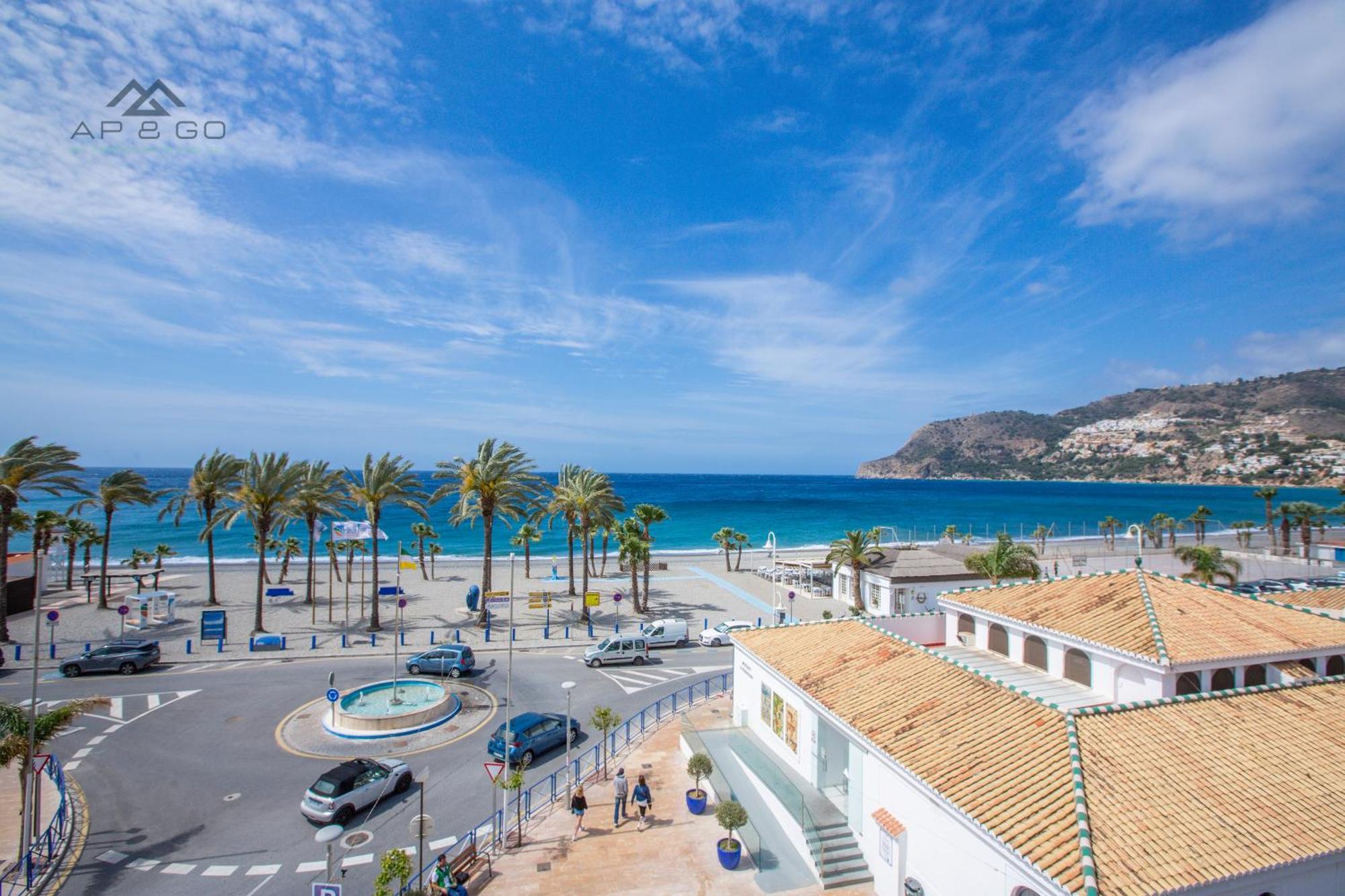 Apartment Duplex Beachfront Andres Segovia La Herradura (Granada)