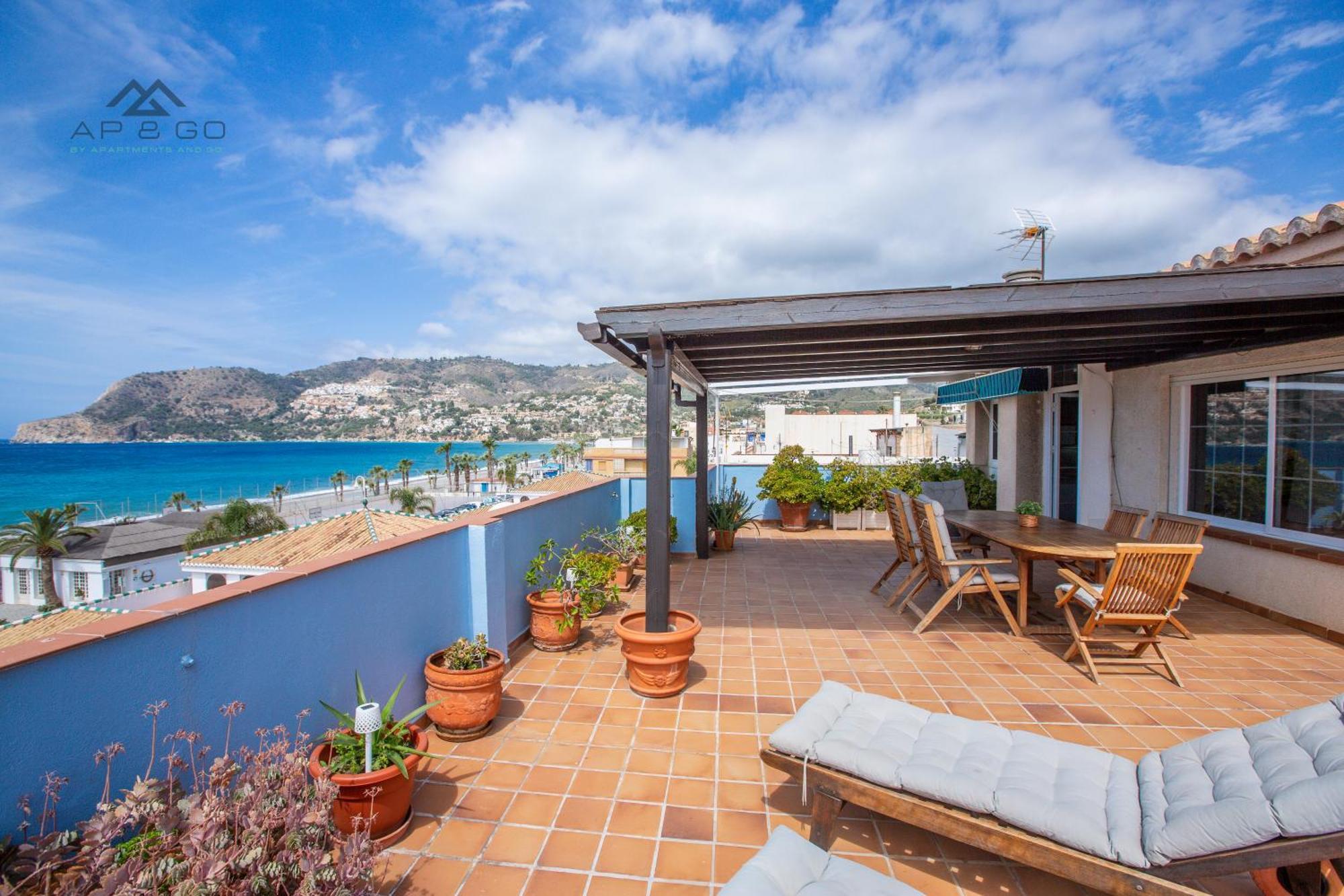 Duplex Beachfront Andres Segovia La Herradura (Granada)