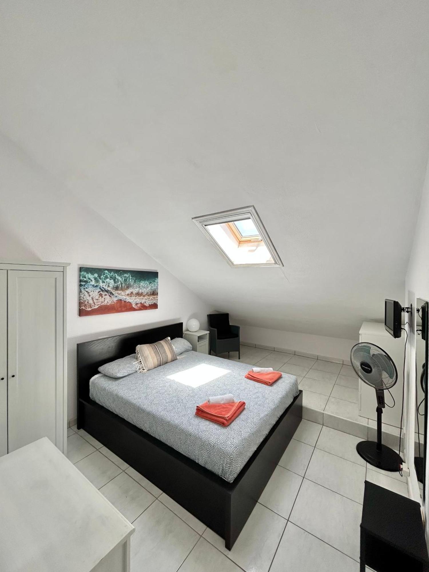 Apartment Pool View 2 Bed Duplex In Castle Harbourc204 *