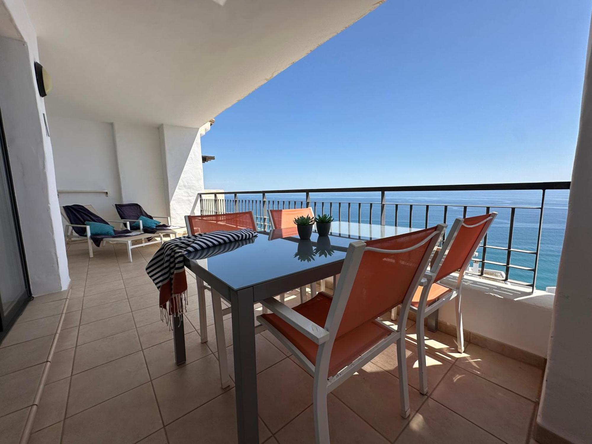 Apartment Frente Al Mar Con Parking Privado