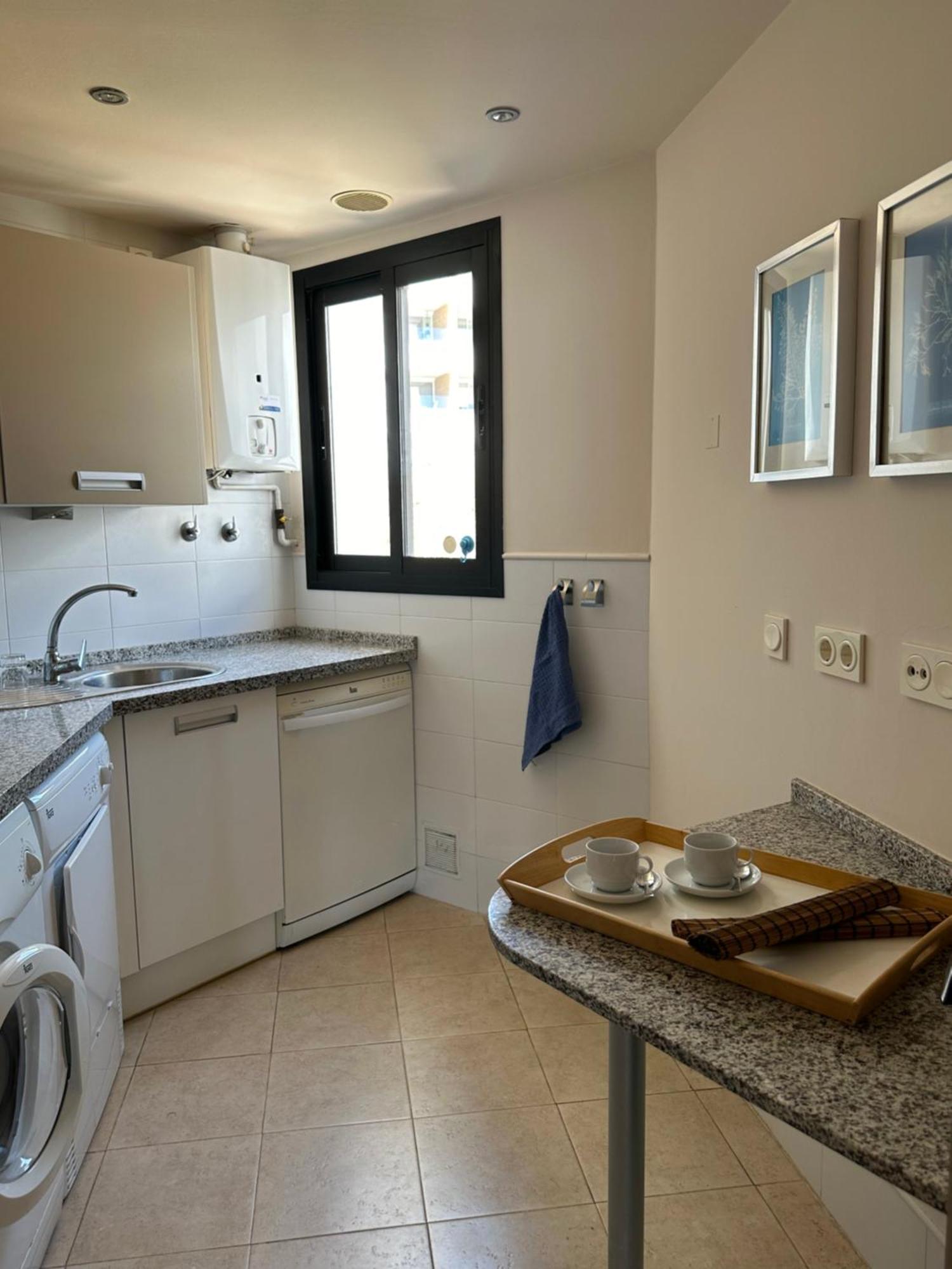 Apartment Frente Al Mar Con Parking Privado