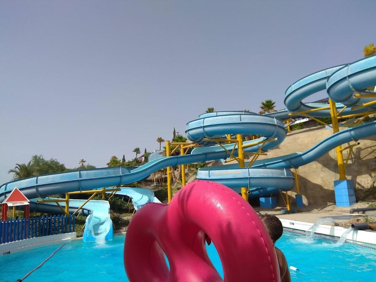 Rosa Del Mar Playas De Atico En Primera Linea De Playa Piscina Al Aire Libre Aparcamiento Gratuito Wifi Muy Rapido Acogedor Con Calefaccion