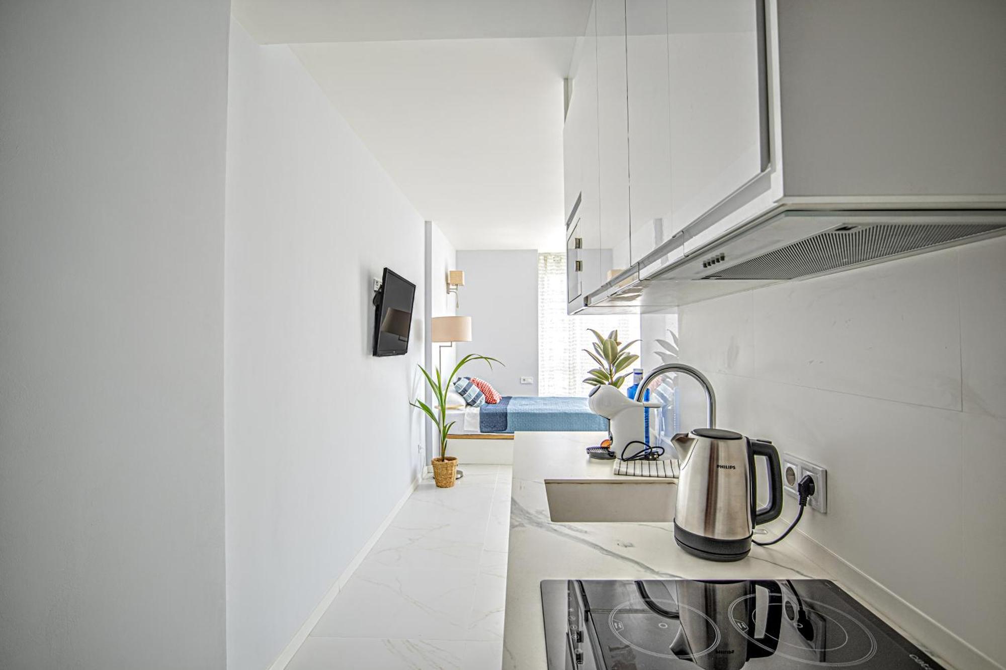 Apartment Elegant With Pool And Seaview *