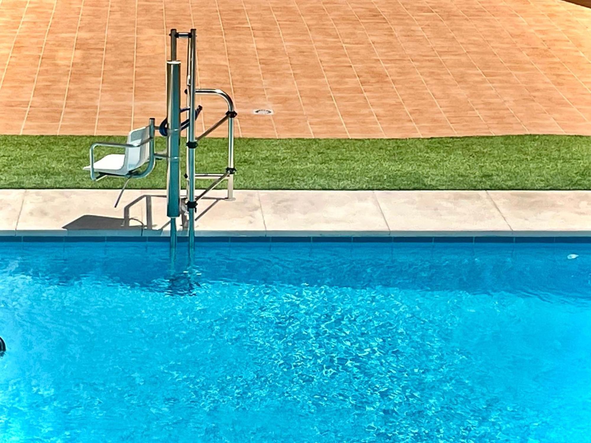 Apartment Elegant With Pool And Seaview *