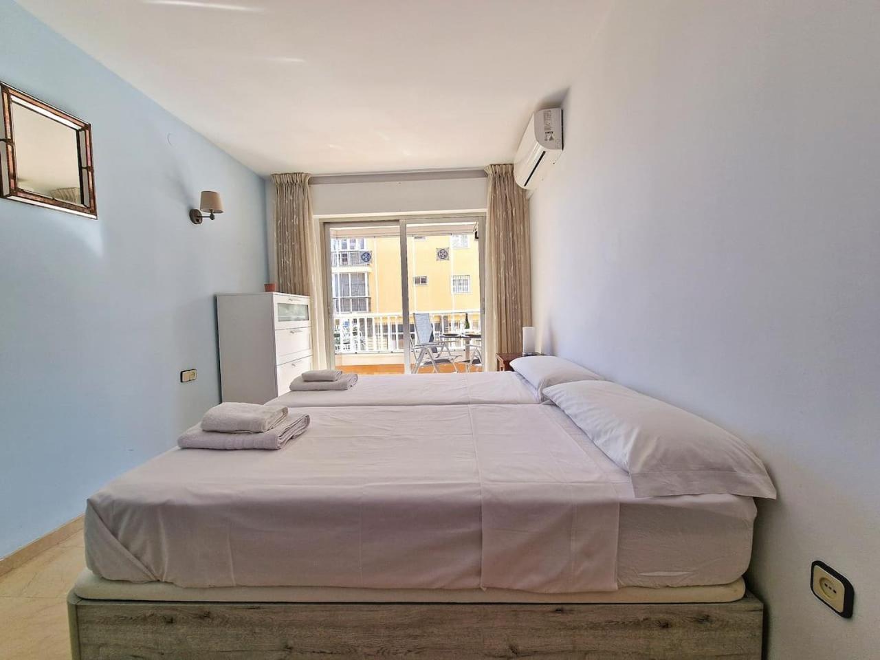 Apartment Amplio Apartamento Con Terraza En Primera Linea De Playa *
