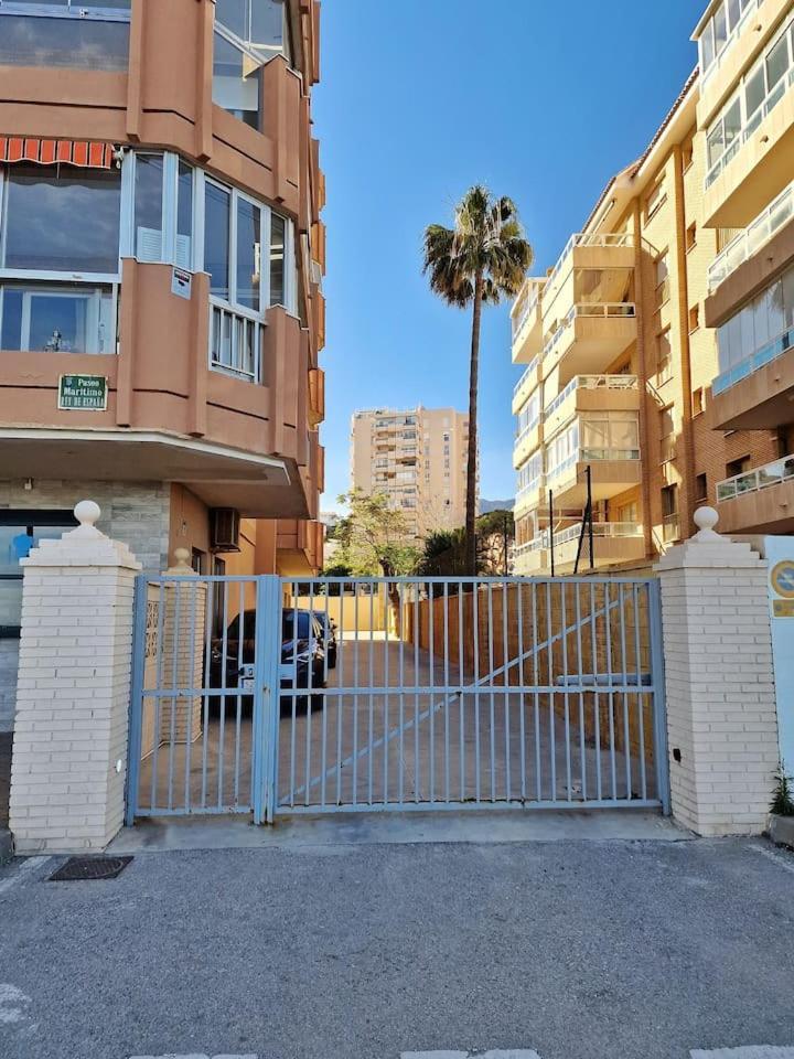 Apartamento Amplio Apartamento Con Terraza En Primera Linea De Playa *