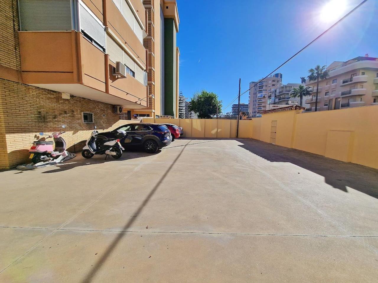 Apartamento Amplio Apartamento Con Terraza En Primera Linea De Playa