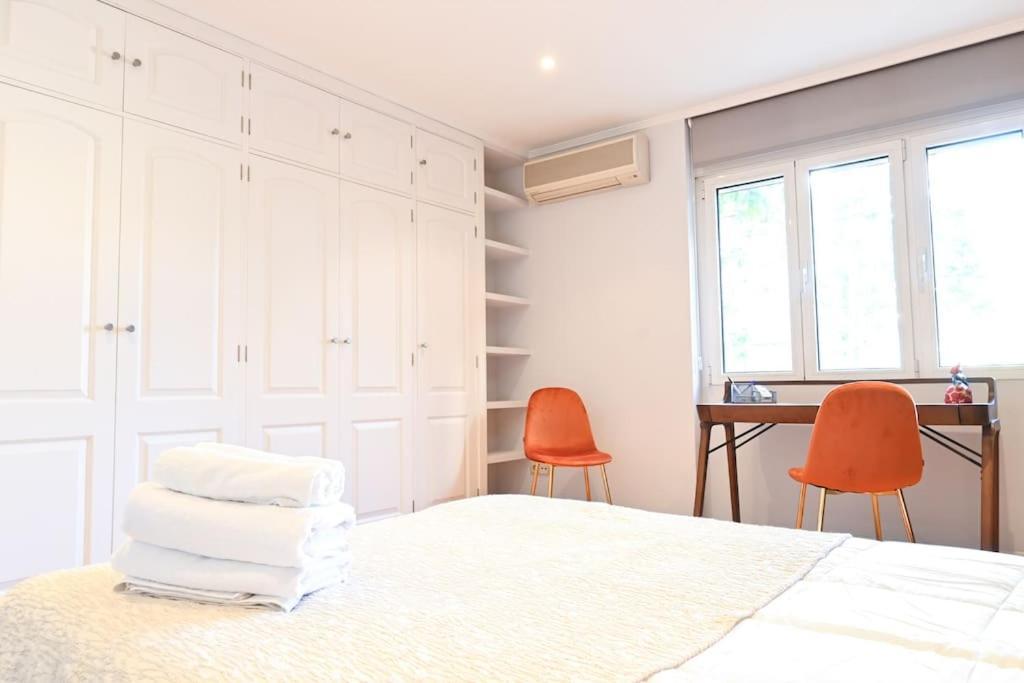 Apartment For Temporal Espacioso De Tres En Ore51 *