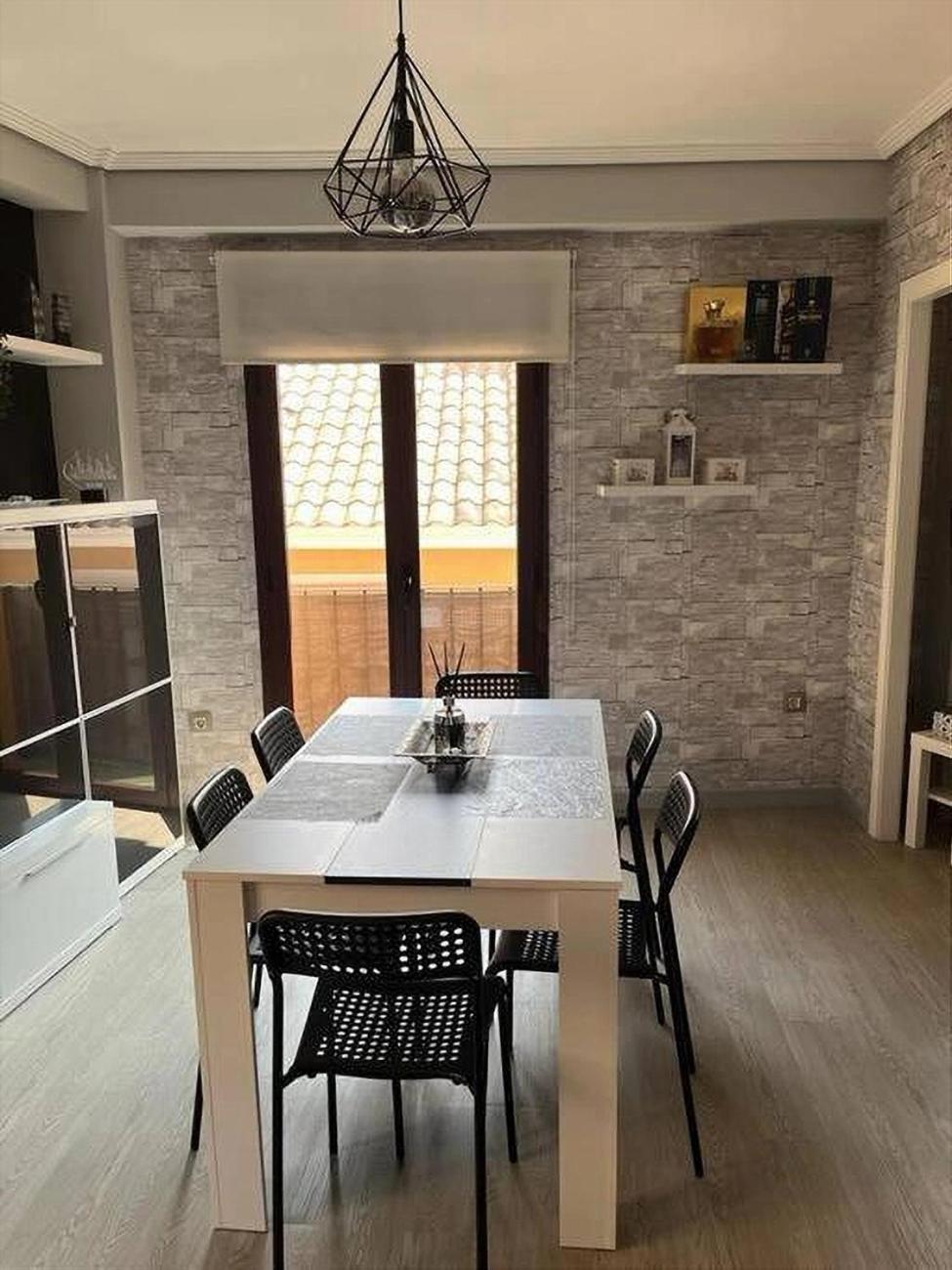 Apartamento Apto Familiar Balcones A La Muralla