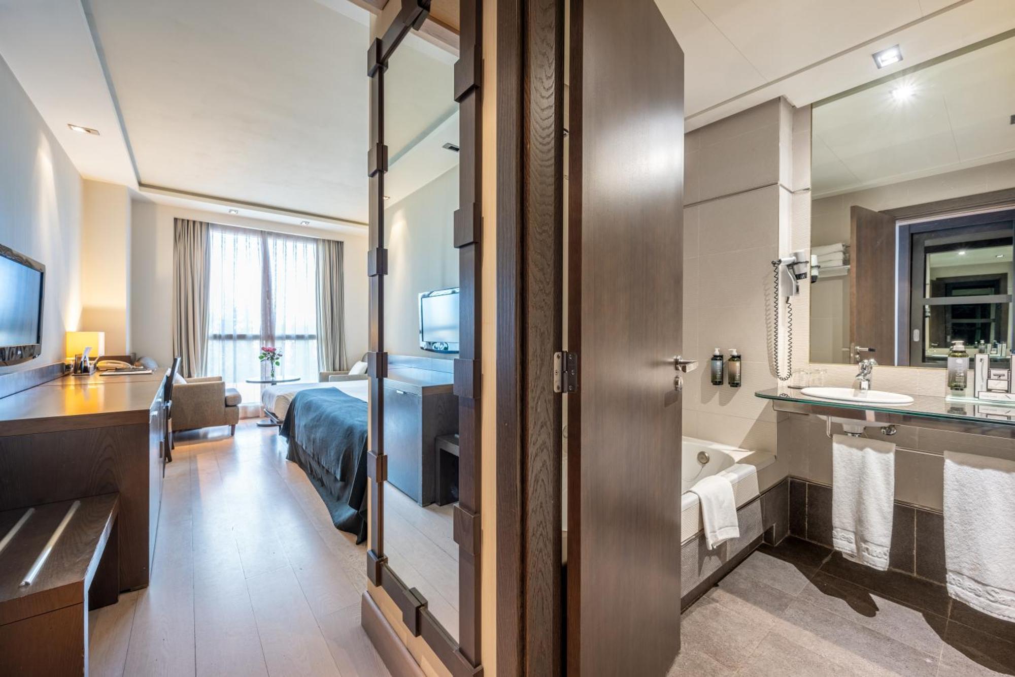 Hotel Nelva 4*