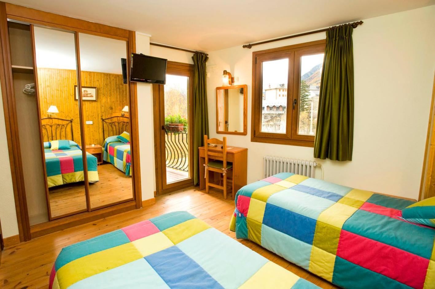 Llibrada Hotel 2*