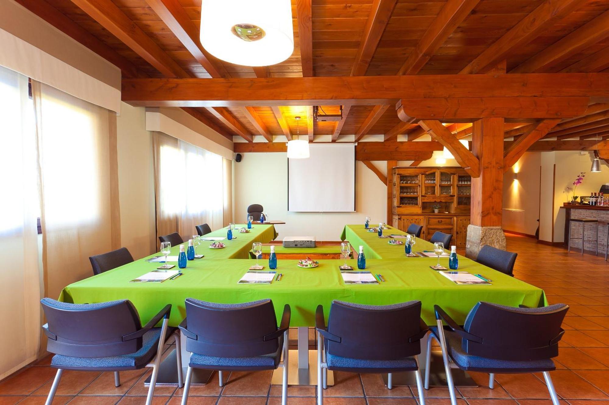 Rural Atxurra Aparthotel Bermeo