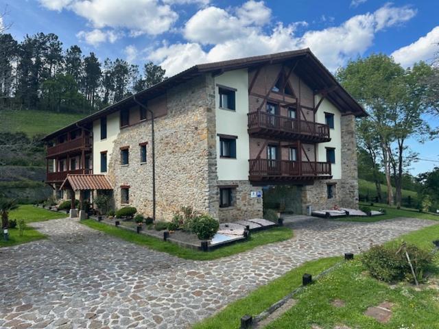 Rural Atxurra Aparthotel