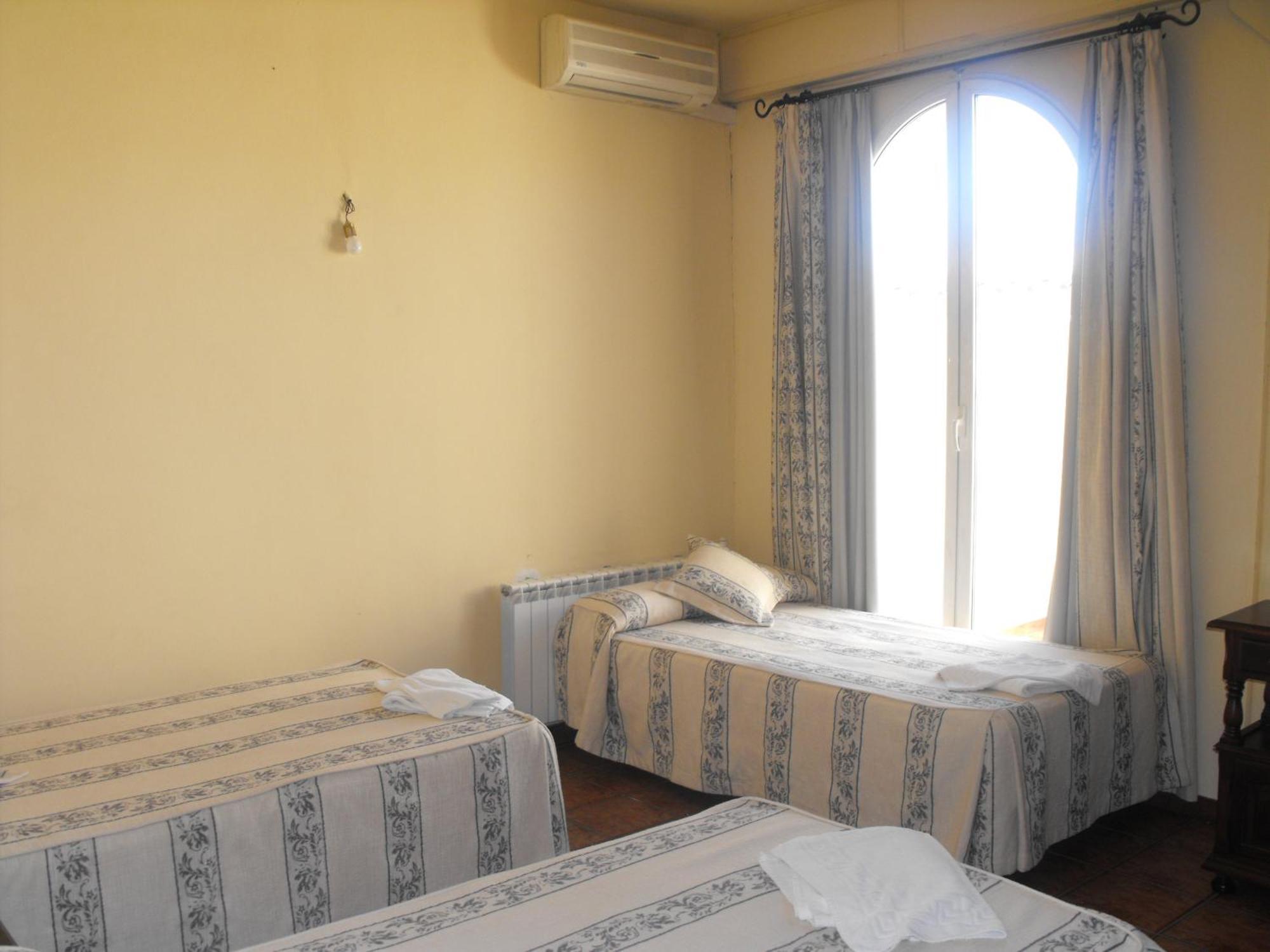 Hostal Nicol's 2* Luque