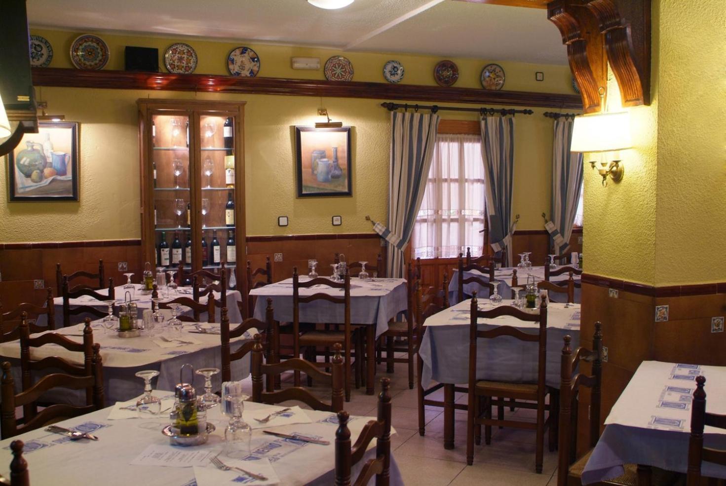 Menano Hotel 2*