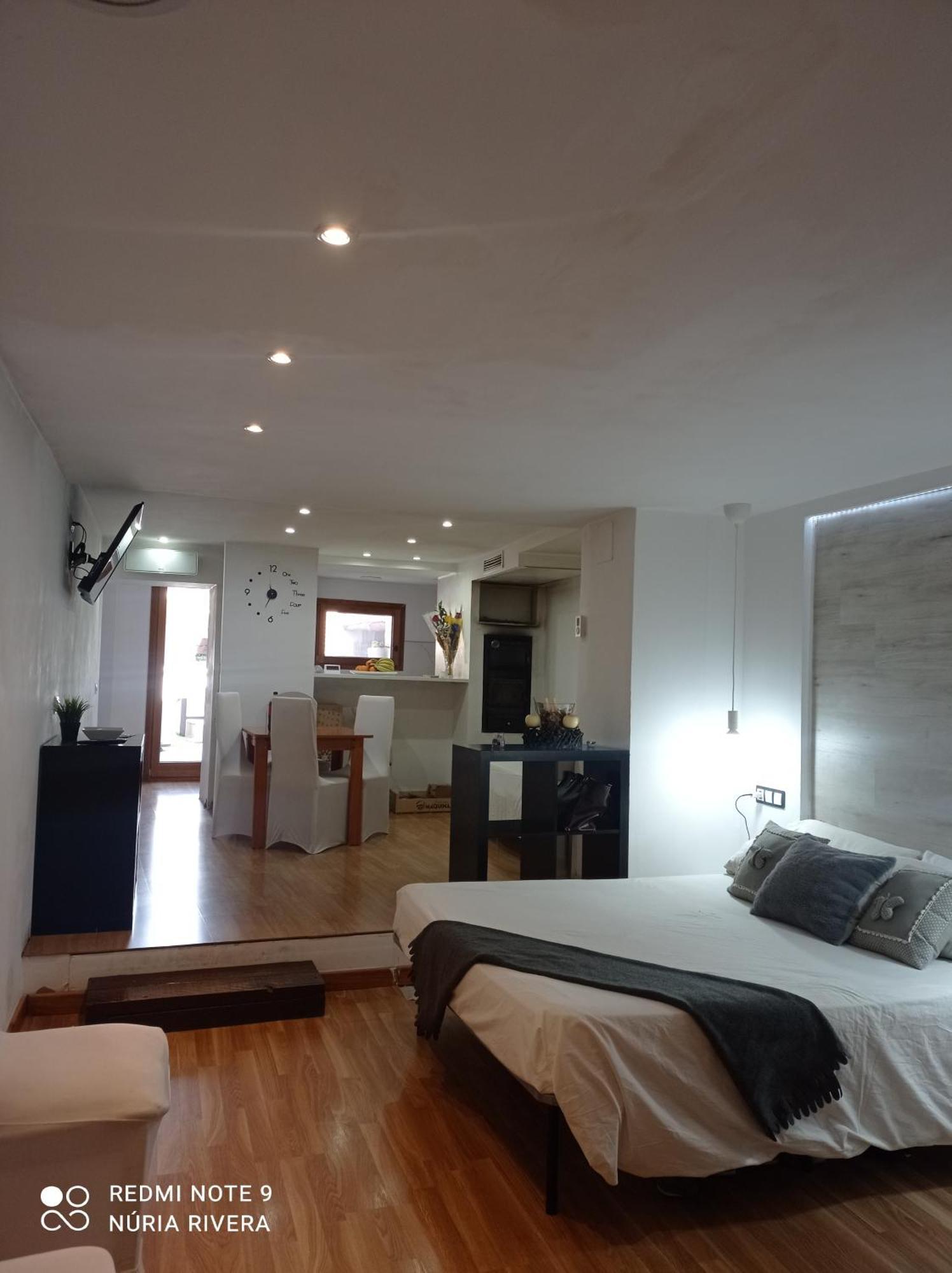 A&e.escornalbou Bed & Breakfast *