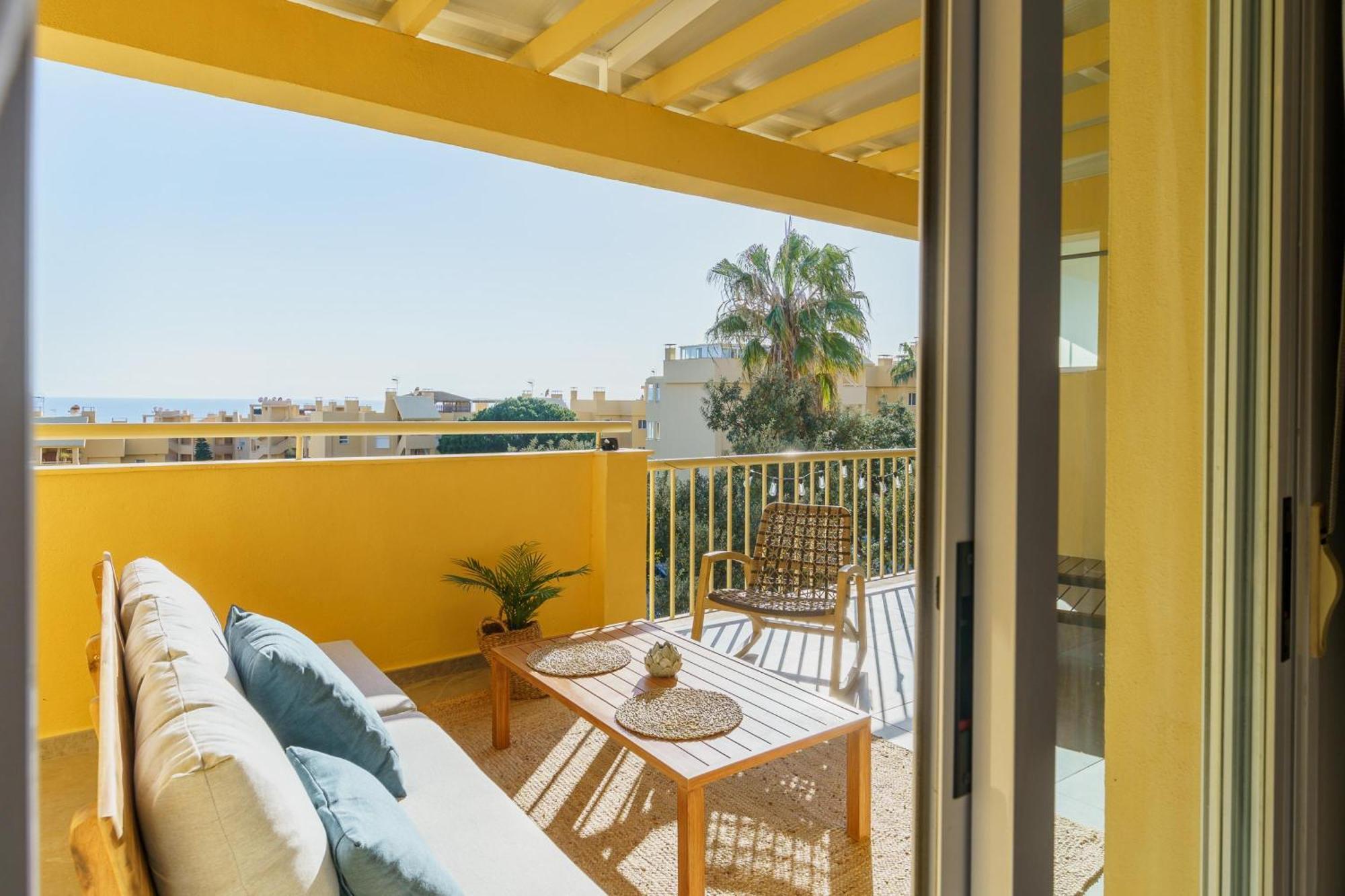 Calahonda Royale Seaview - Happy Apartment *