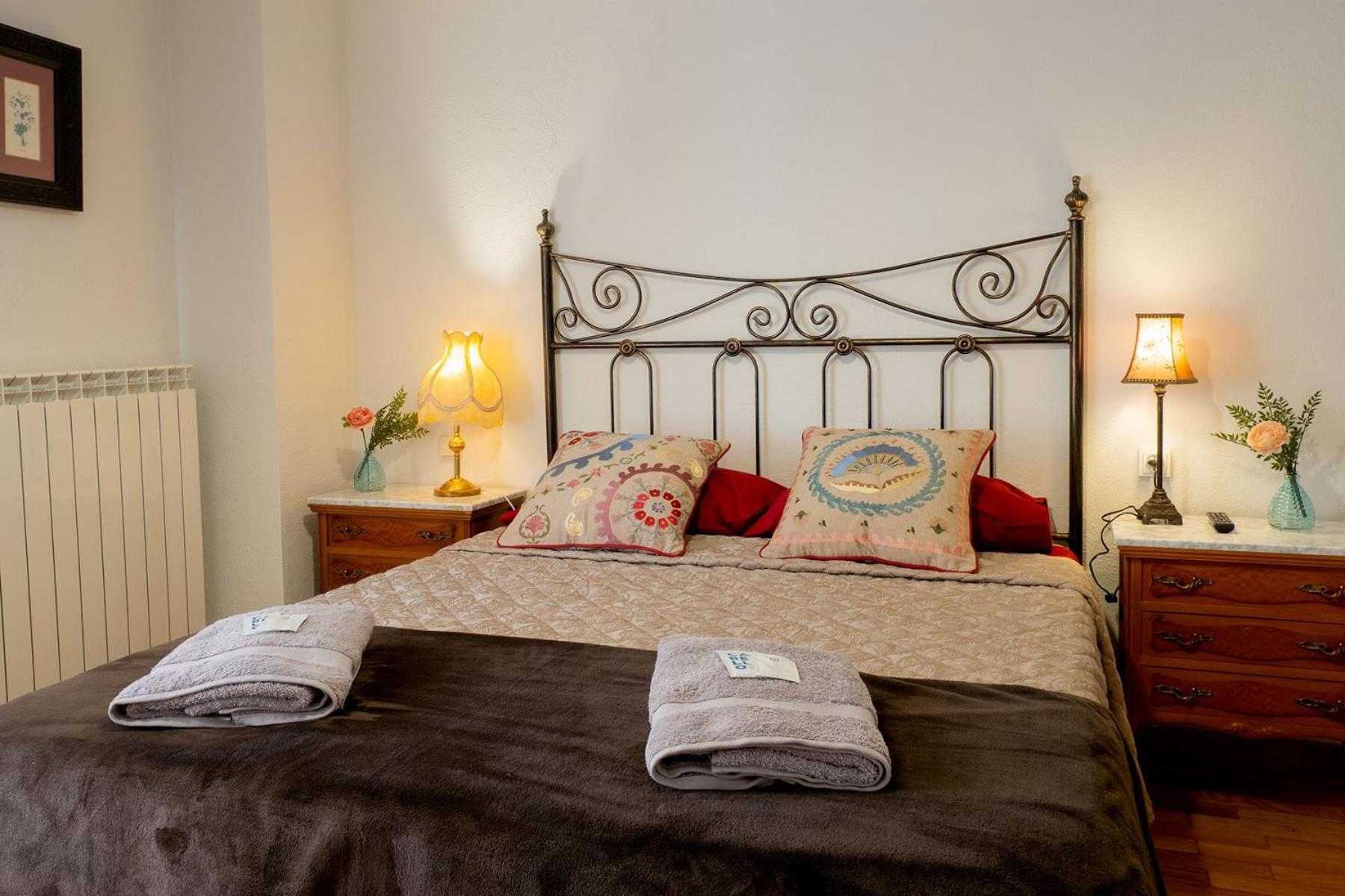 De Peregrinos En - Casa Maralotx Camino De Santiago Hostal
