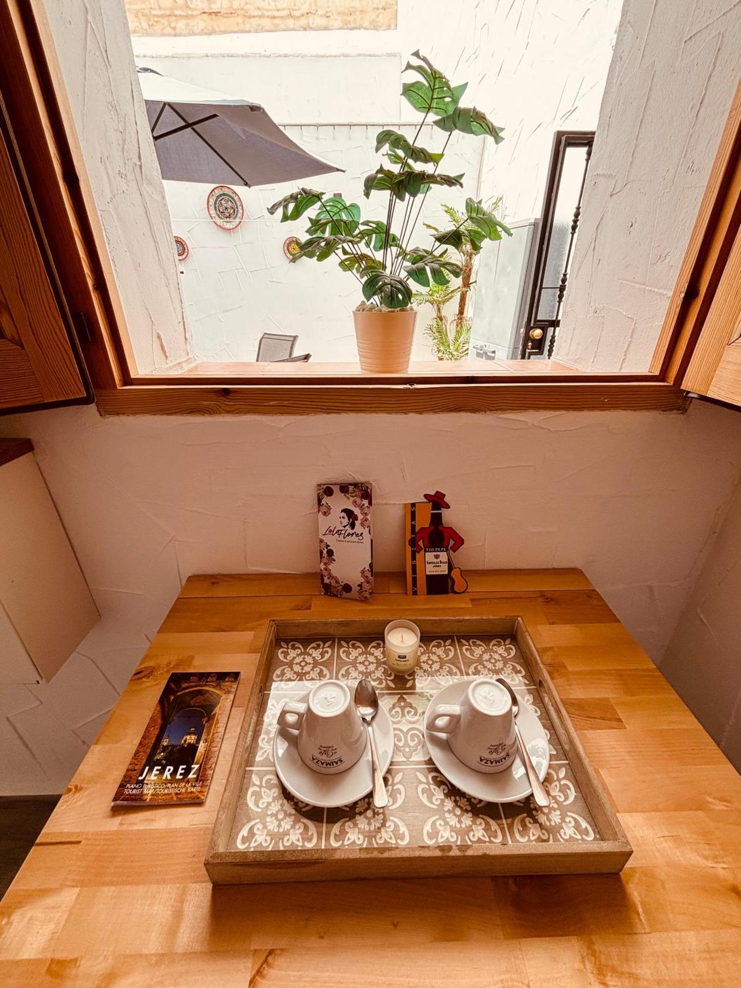 Apartment La Lola - Patio Privado