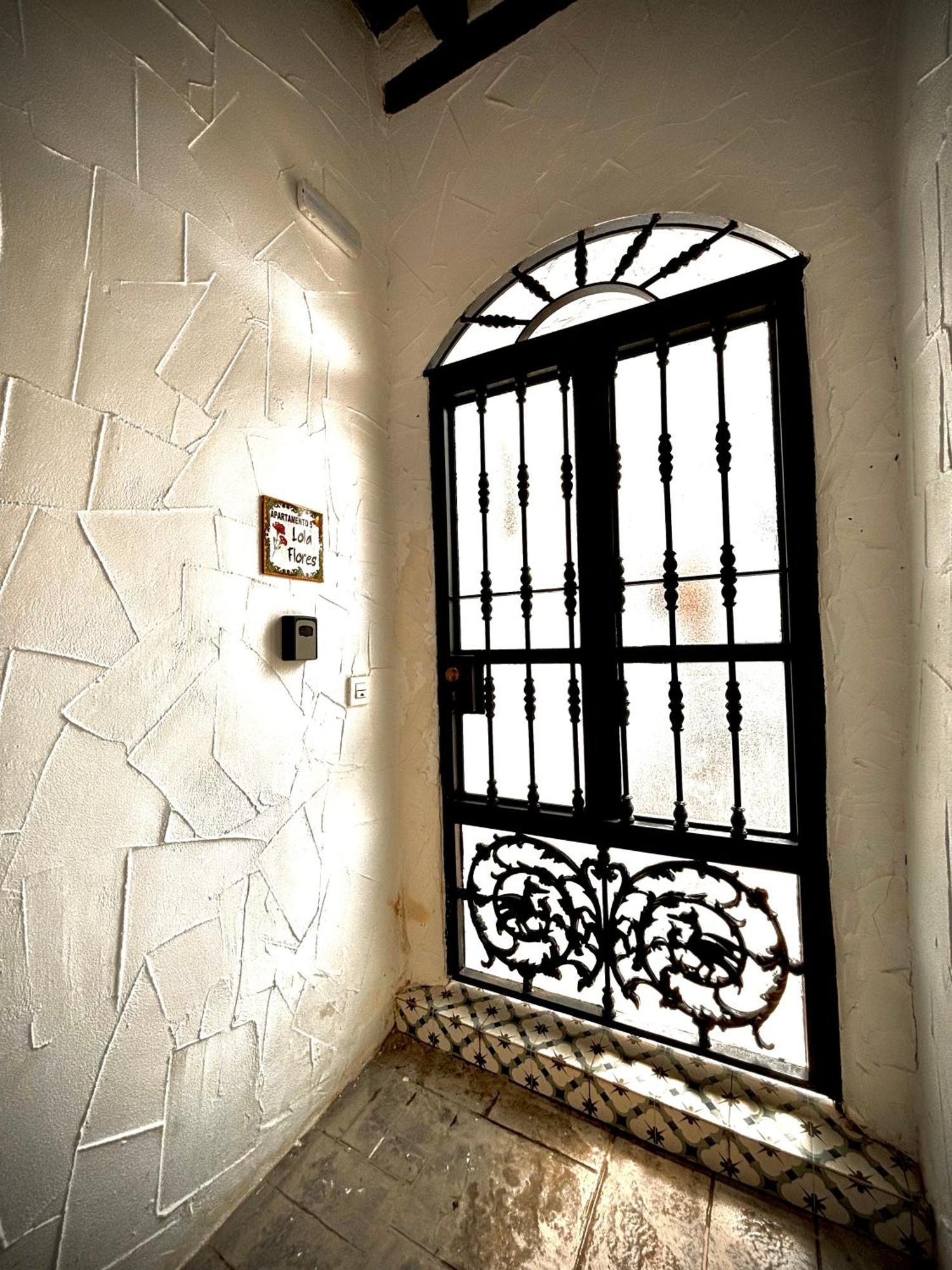 Apartment La Lola - Patio Privado