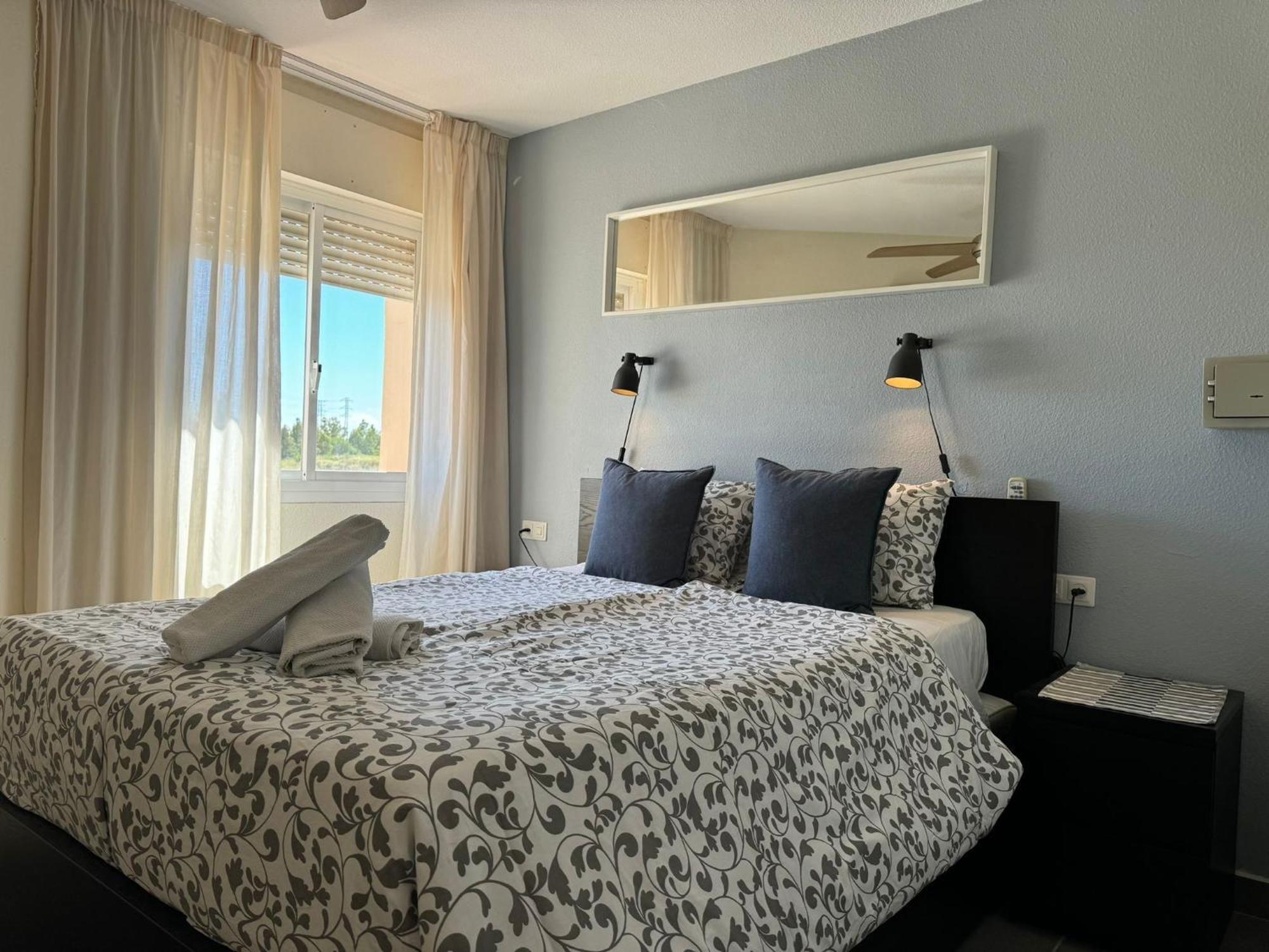 Penthouse Apartment, Riviera Del Sol Apartment *