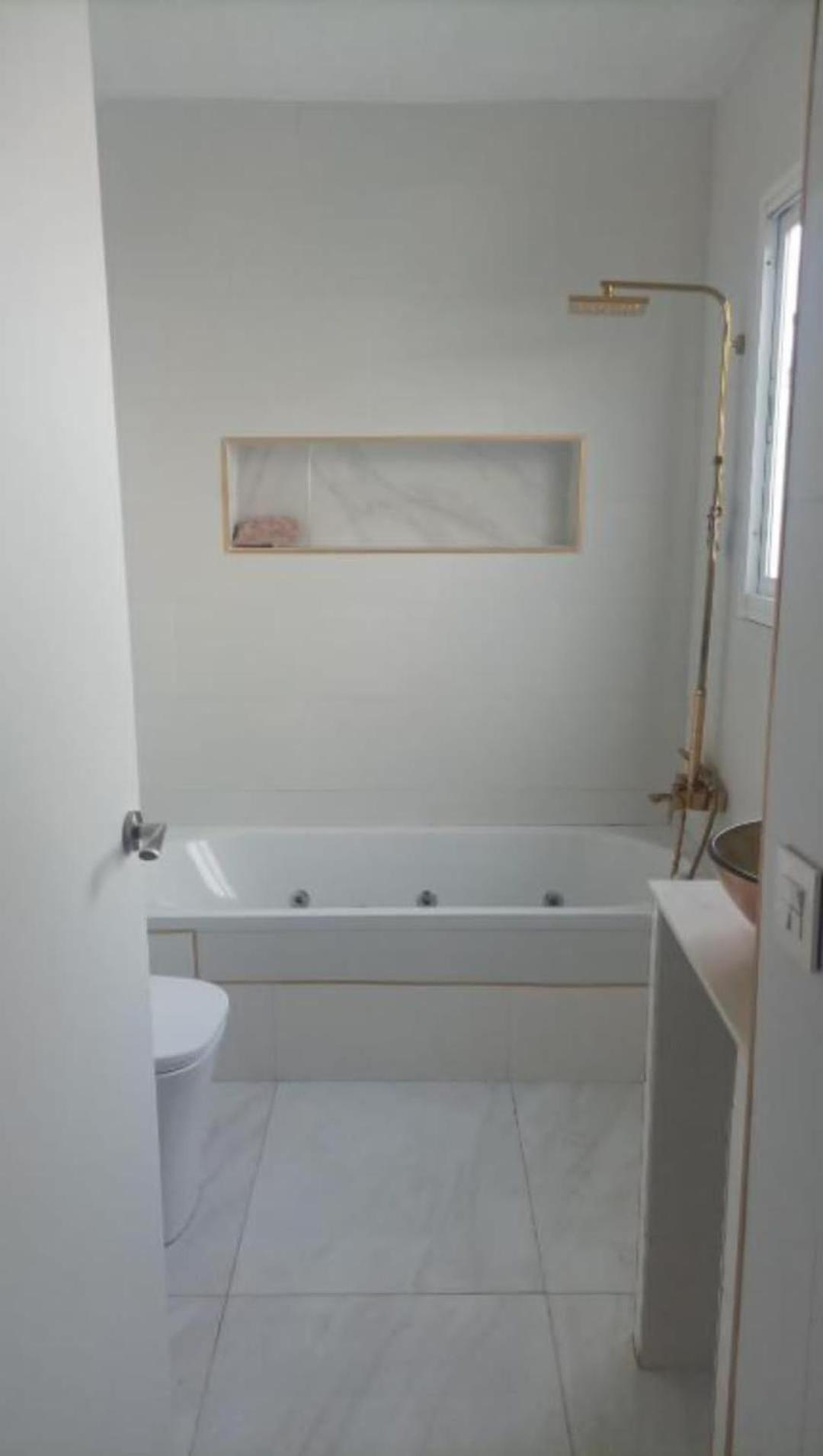 La Del Kintsugi Villa