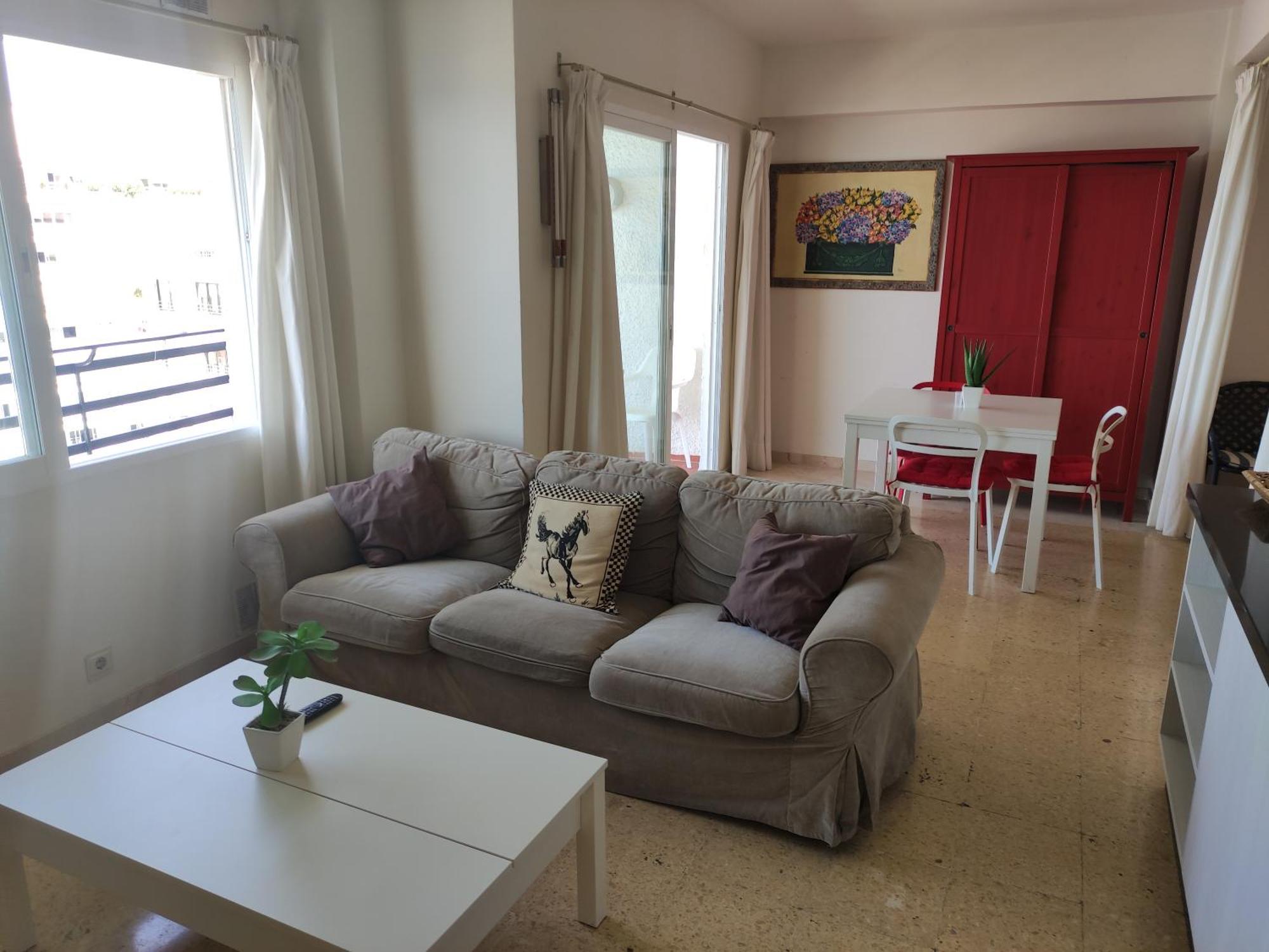In First Line Apto 9-5 Apartment