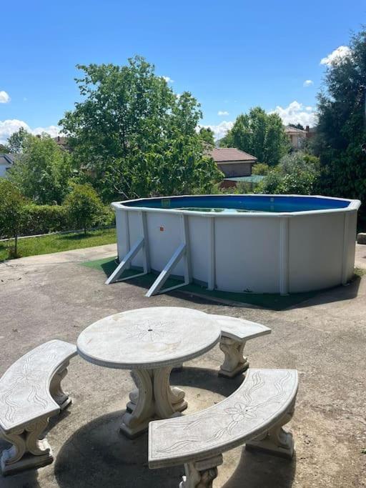 Holiday home Casa Con Jardin En Escalona *
