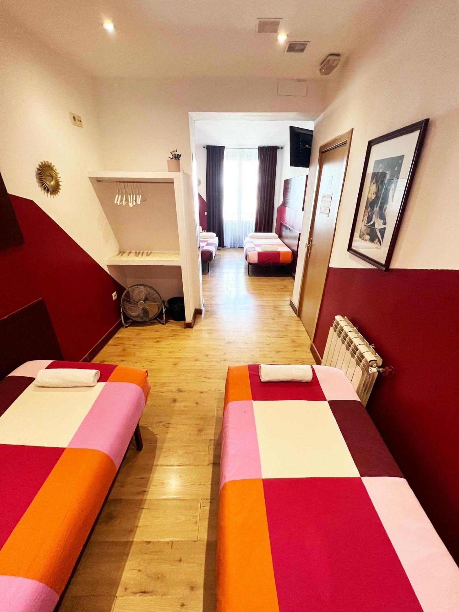 La Casa De La Plaza Guest house