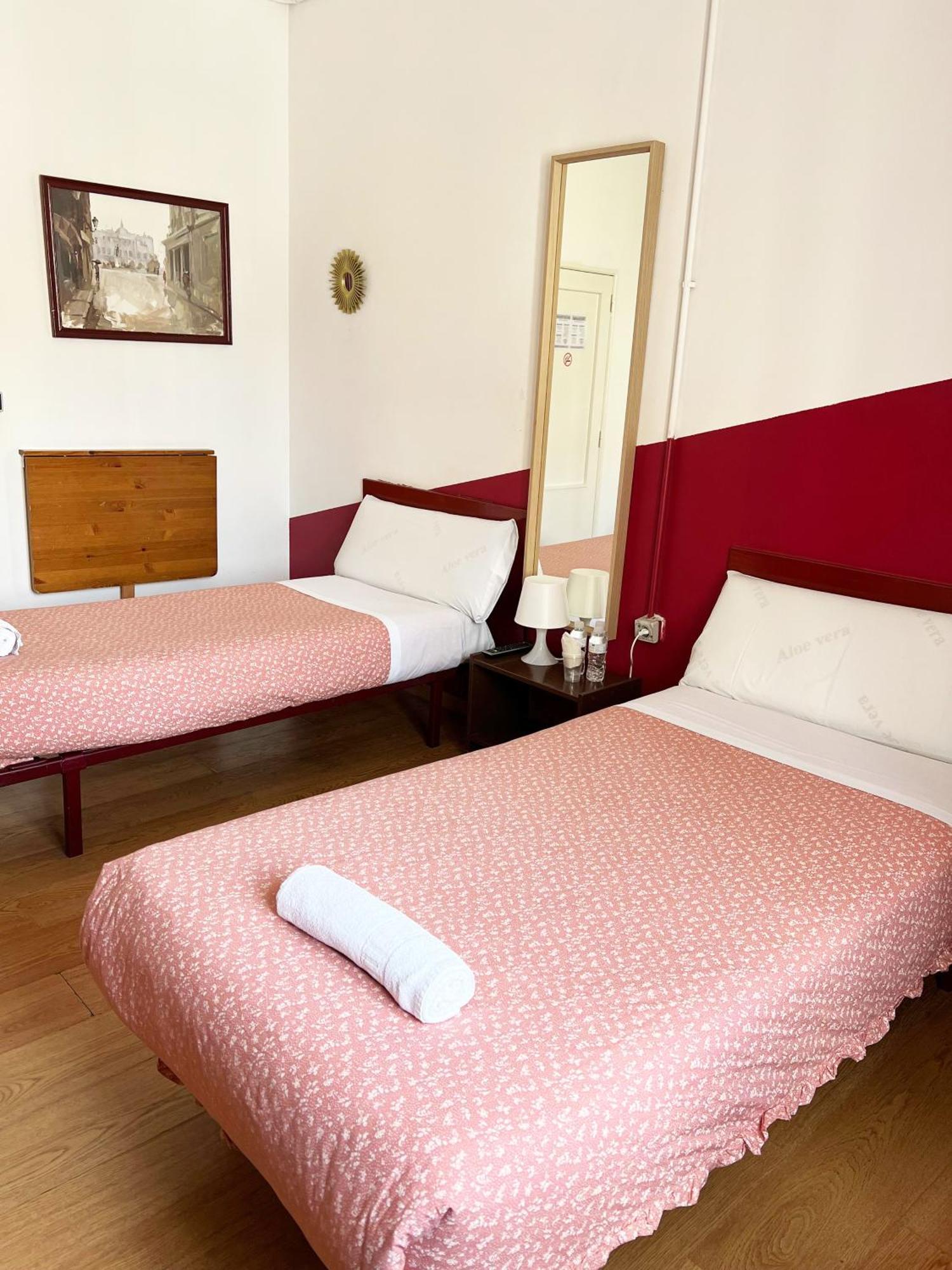 Guest house La Casa De La Plaza