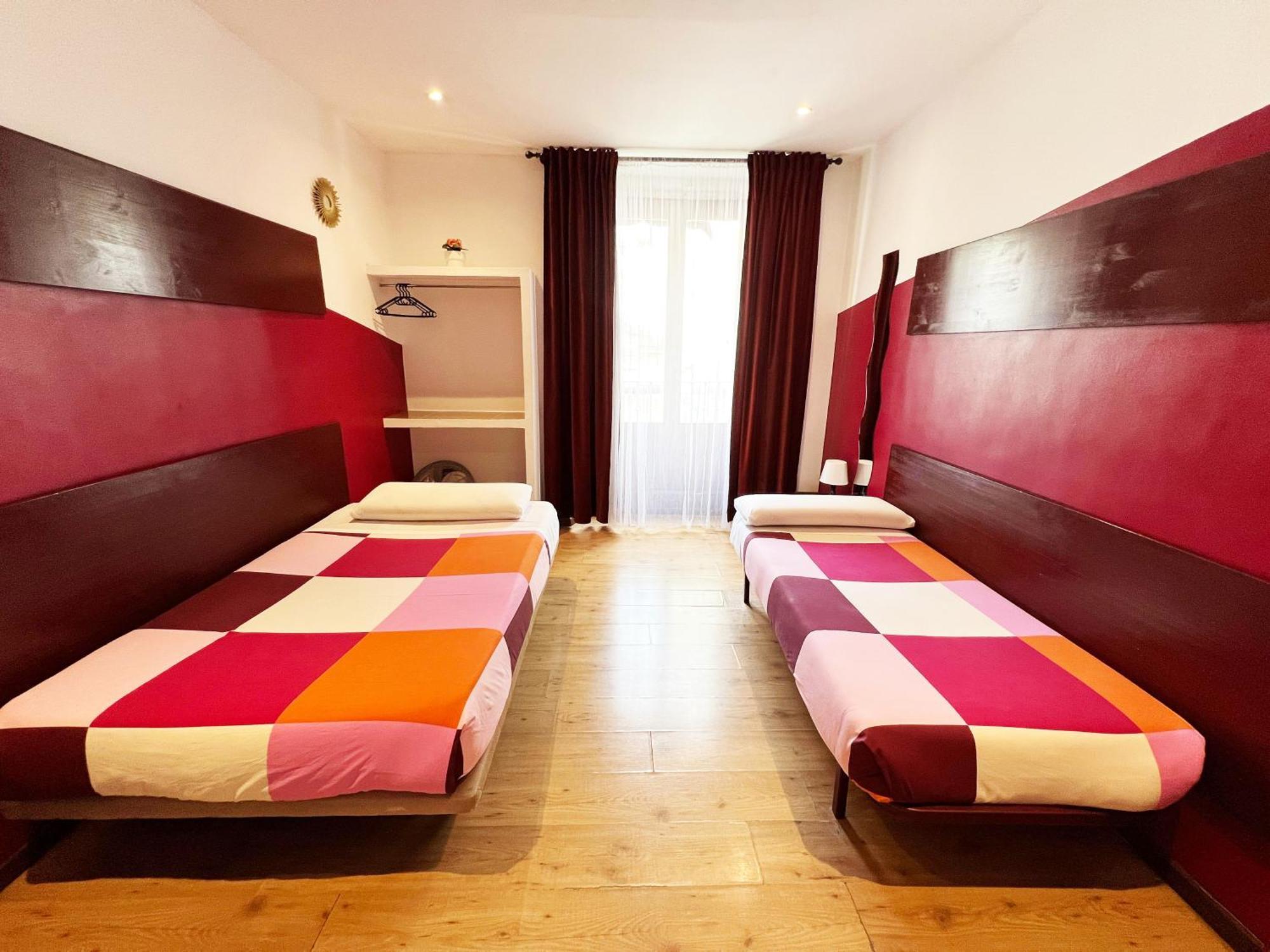 La Casa De La Plaza Guest house *