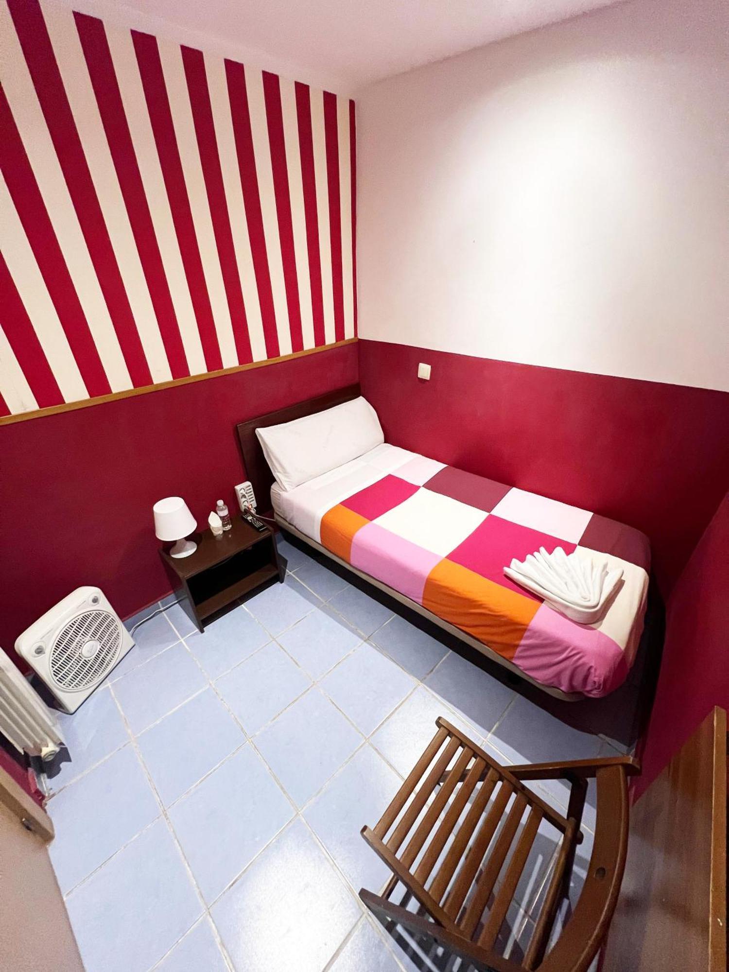 Guest house La Casa De La Plaza Madrid
