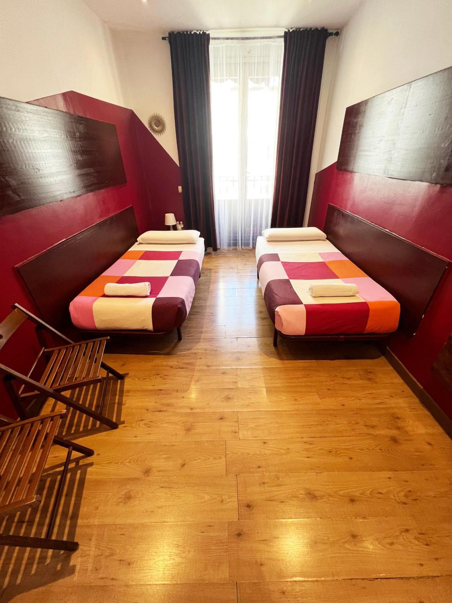 Guest house La Casa De La Plaza