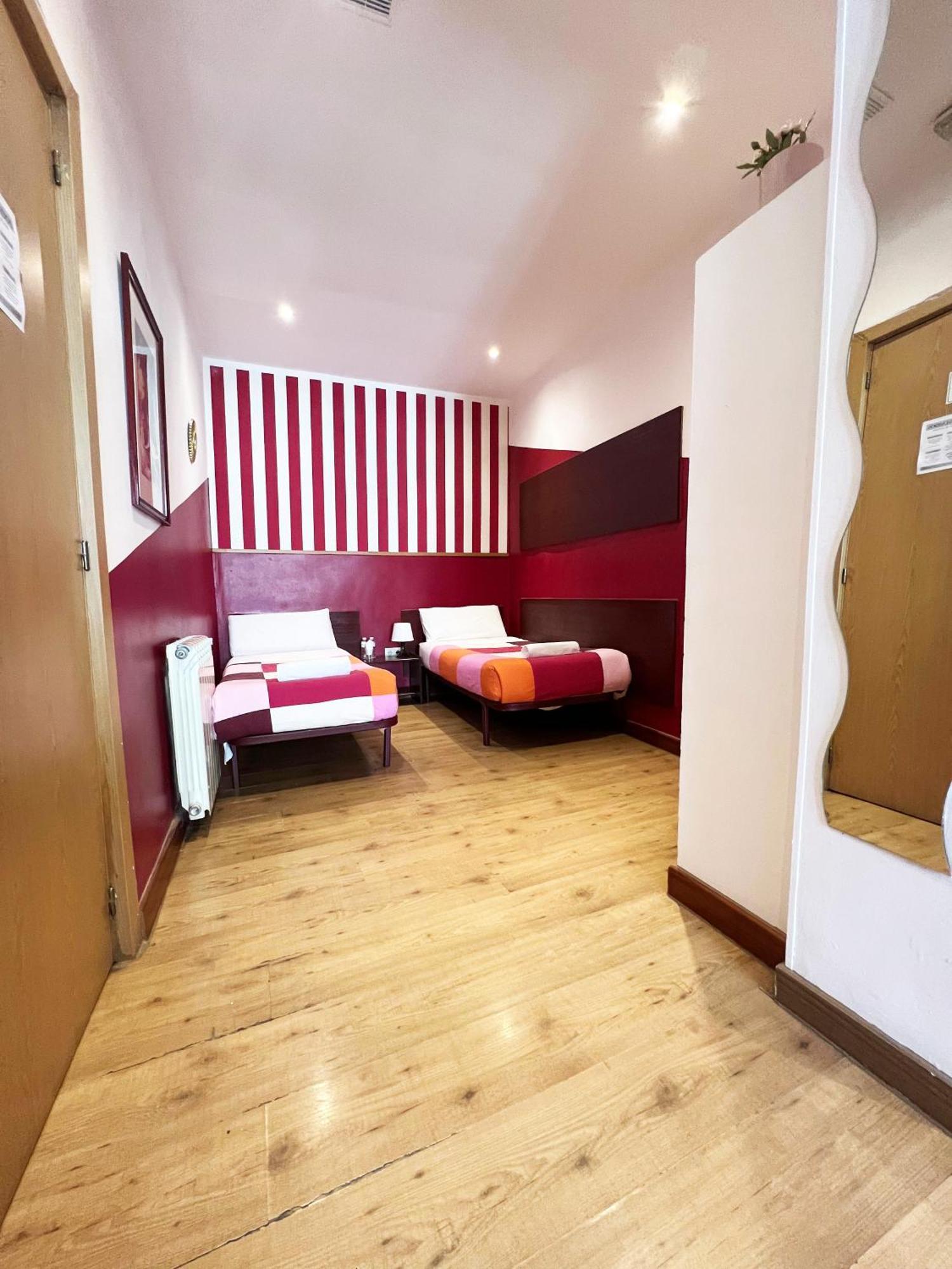La Casa De La Plaza Guest house *
