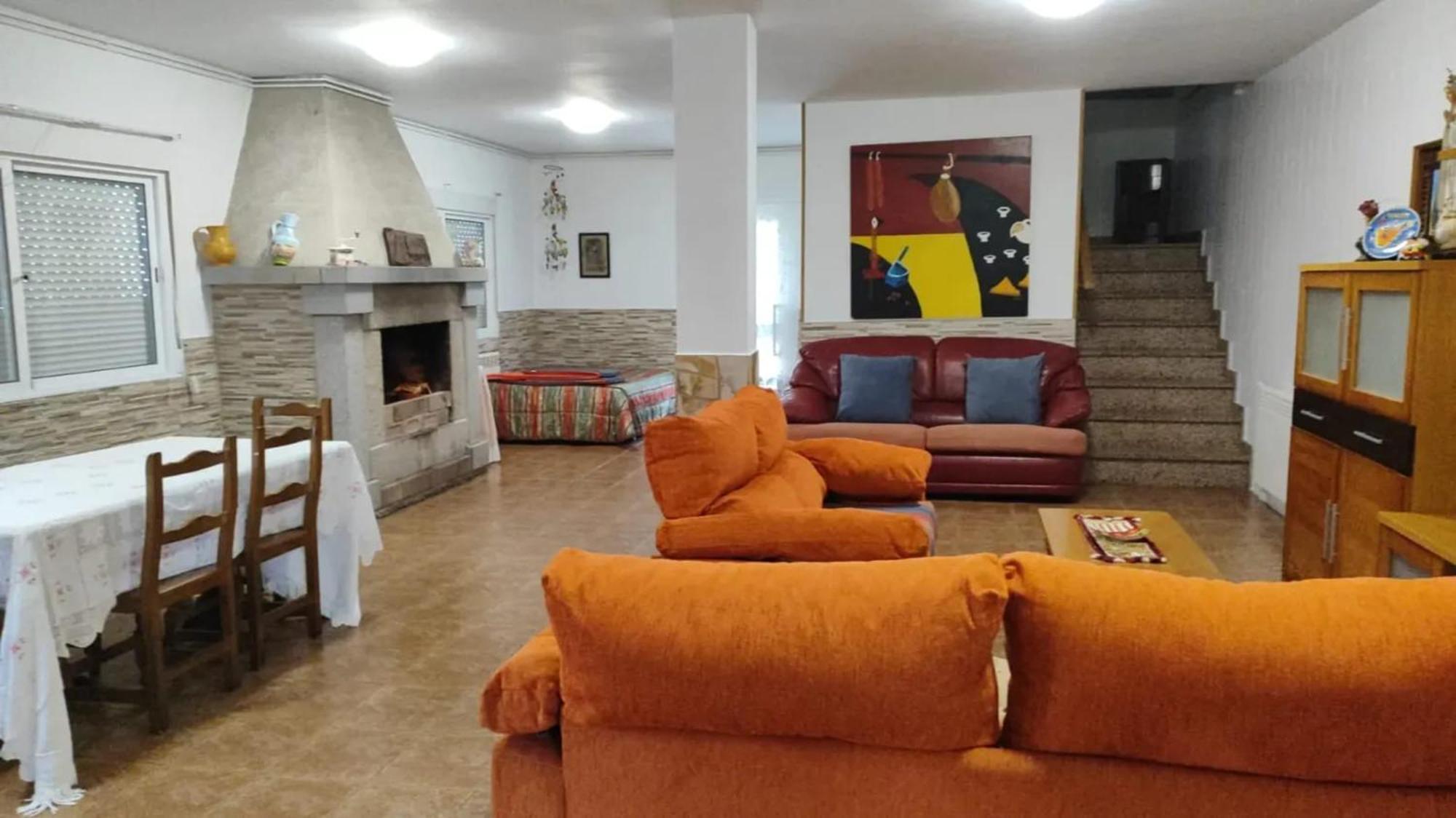 Spacious House With Garden In - Family-friendly * Touro