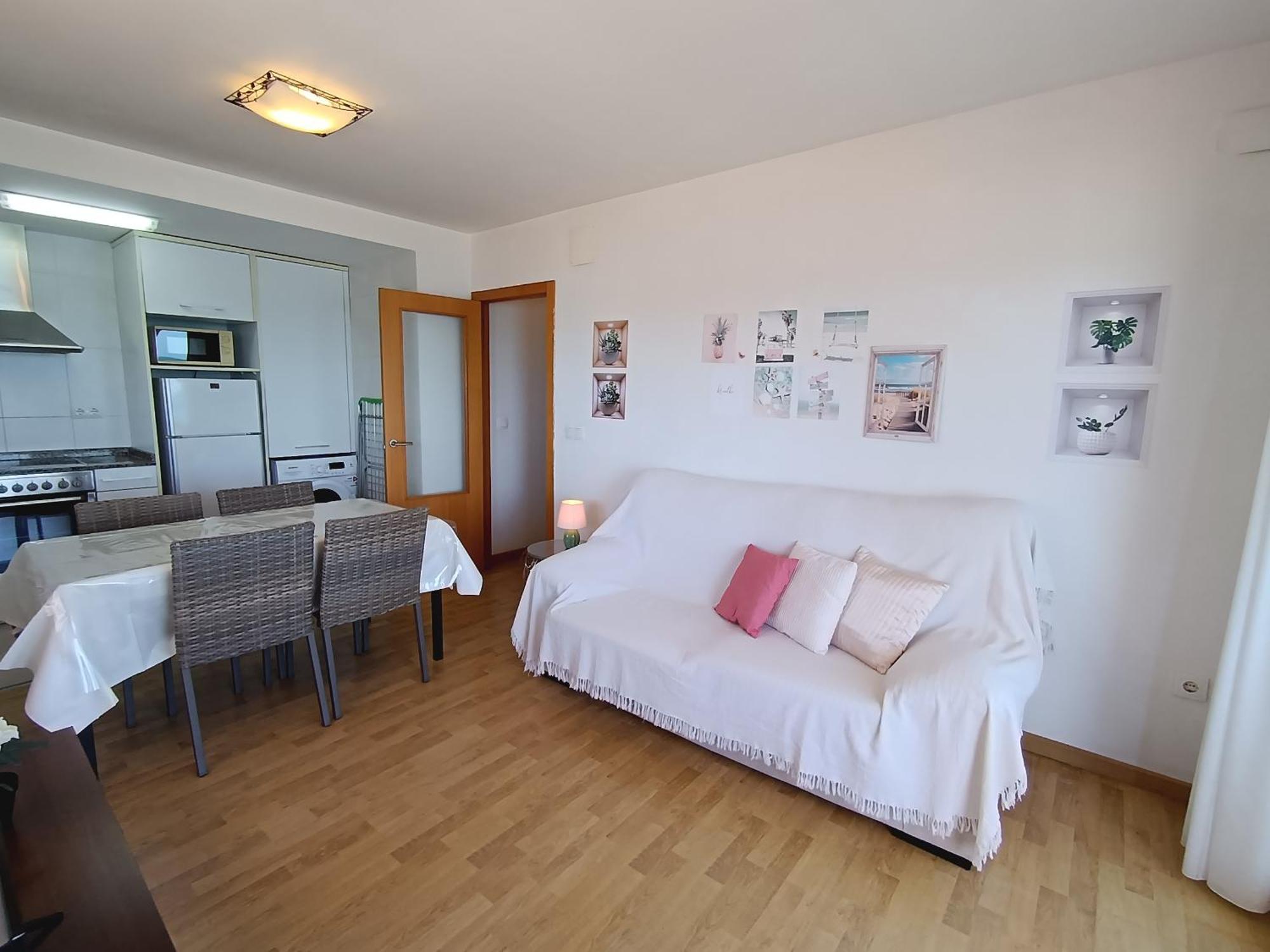 Apartamento En Primera Línea De Playa, Ada Benedicto Xiii,