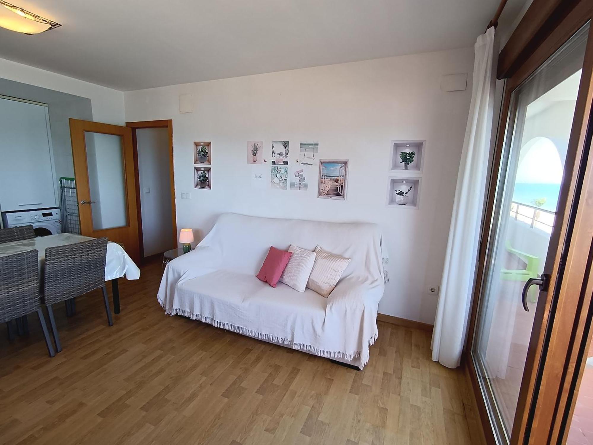 Benedicto Xiii: Beachfront With Parking & Modern Amenities Peniscola