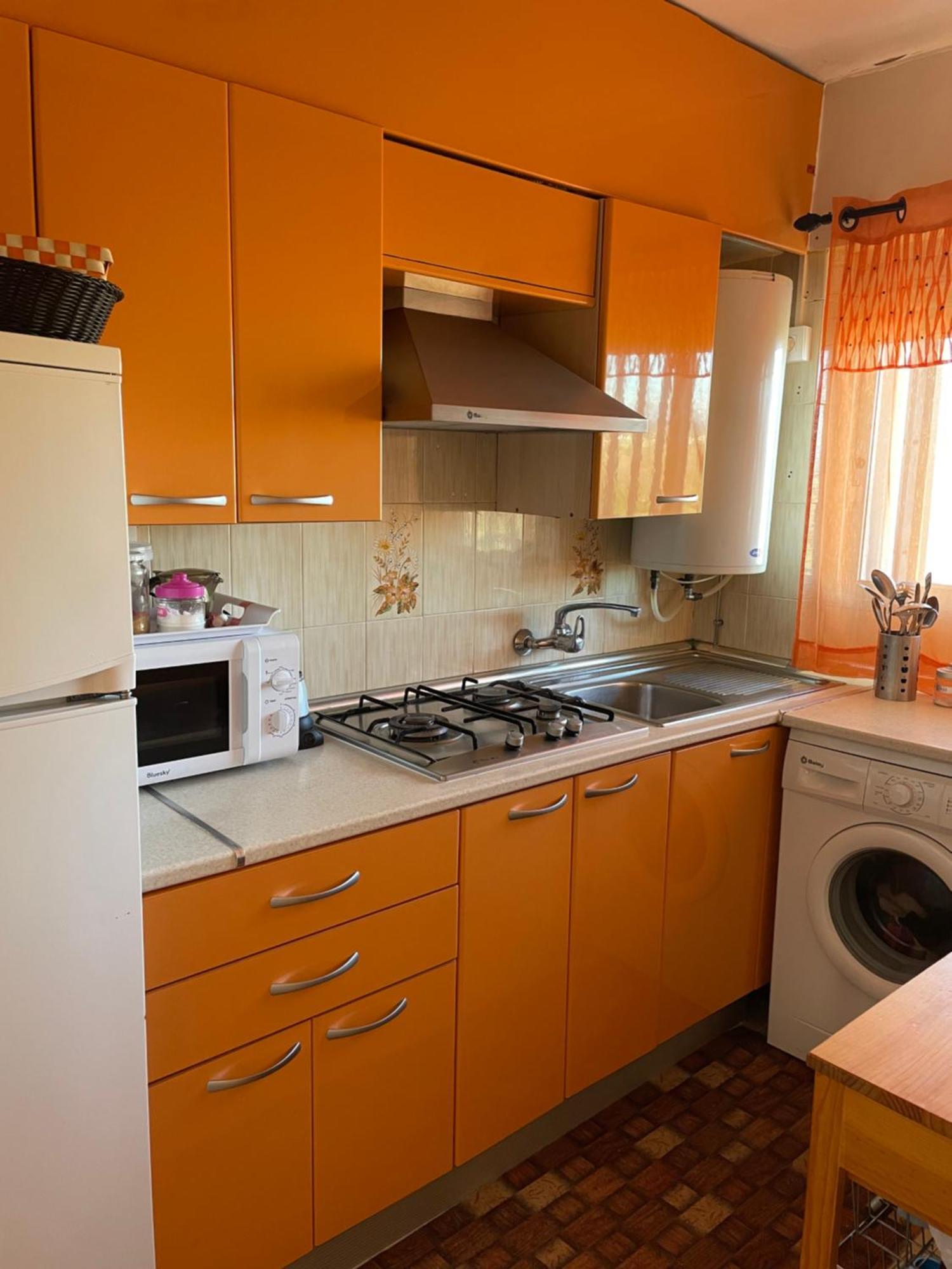 Cn Rents Apartment *