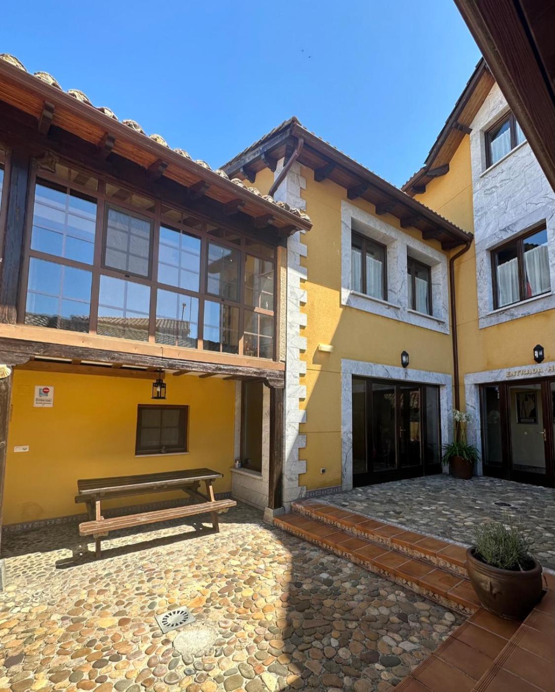 Rural Monasterio De Ara Mada Hotel