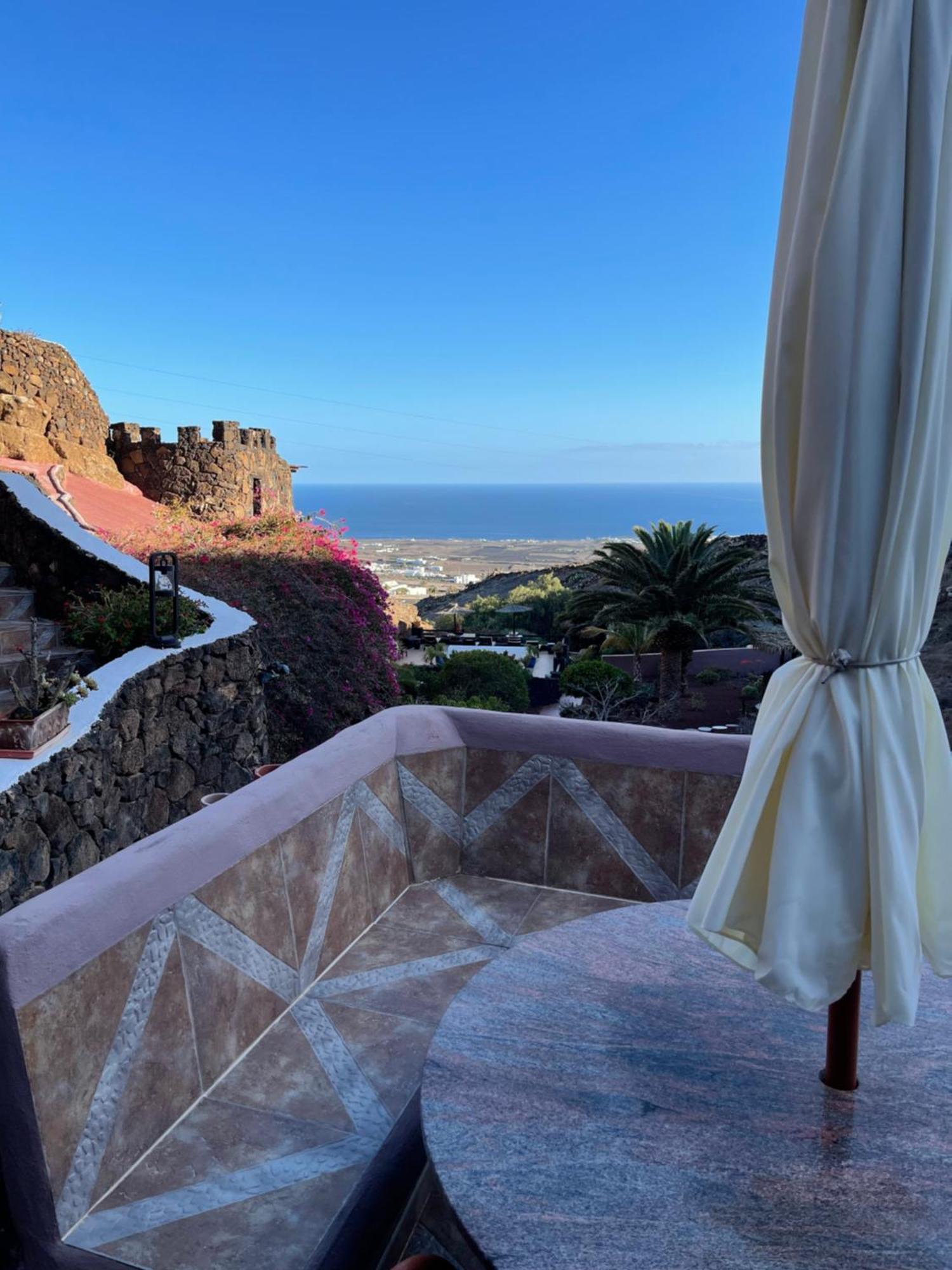 Castillo Lanzarote Sophie - Luxury -sleep In A Volcanic Cave With Heated Pool Tías