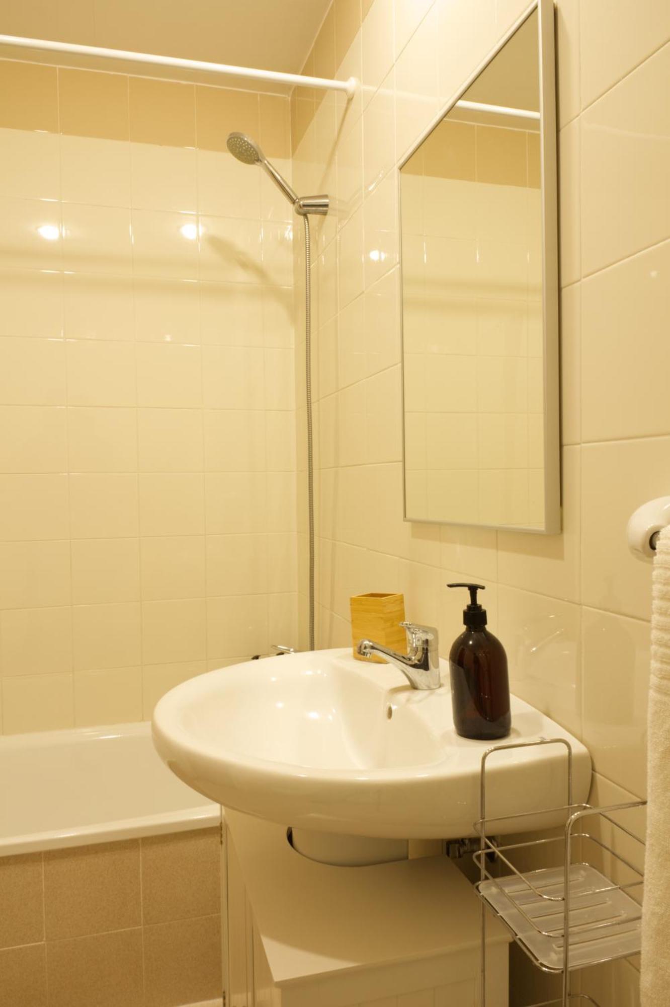 La Bodega Del Mar - Luminoso Y Centrico Apto Con Piscina Y Parking Apartamento El Puerto de Santa María
