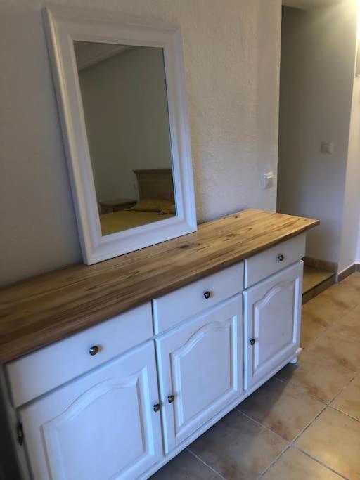 Grande Bambu, Cala Montgo Apartamento