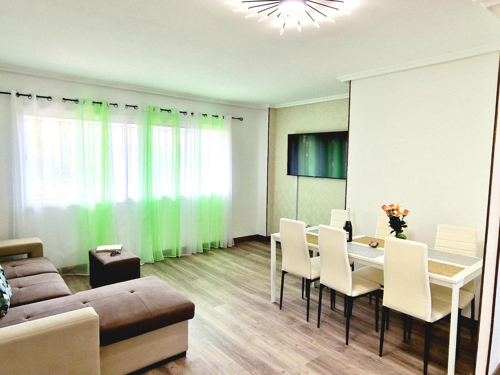 Сasa de vacaciones Jardines Del Sur, 3 Bedroom *